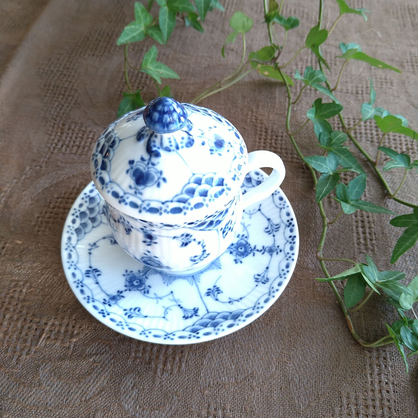 ハーフレース・カスタードカップソーサー/BlueFlutedHalf Custard cup and saucer