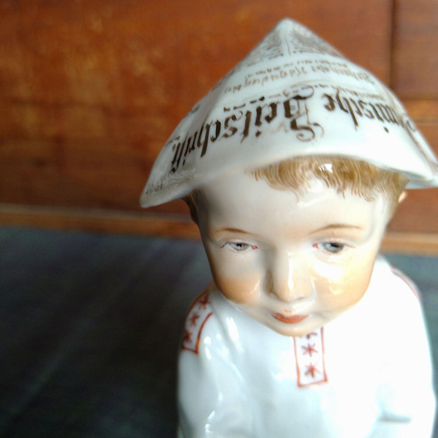 Meissen1905～1924年のヘンチェルの子供達/木馬で遊ぶ子 高さ約17㎝幅約6.5㎝W