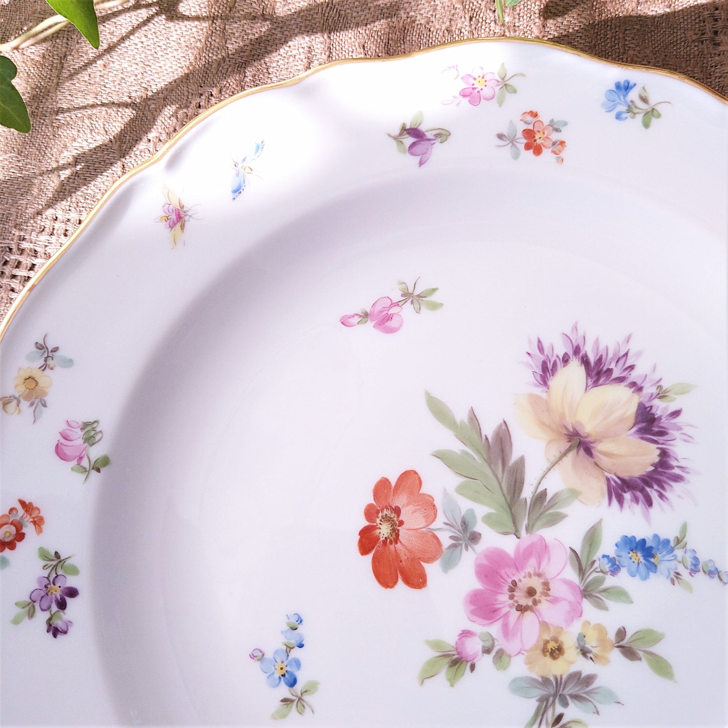 1860～1924年Meissen花と昆虫の絵の前菜皿21㎝D紫のケシと小花/Plate 21cm