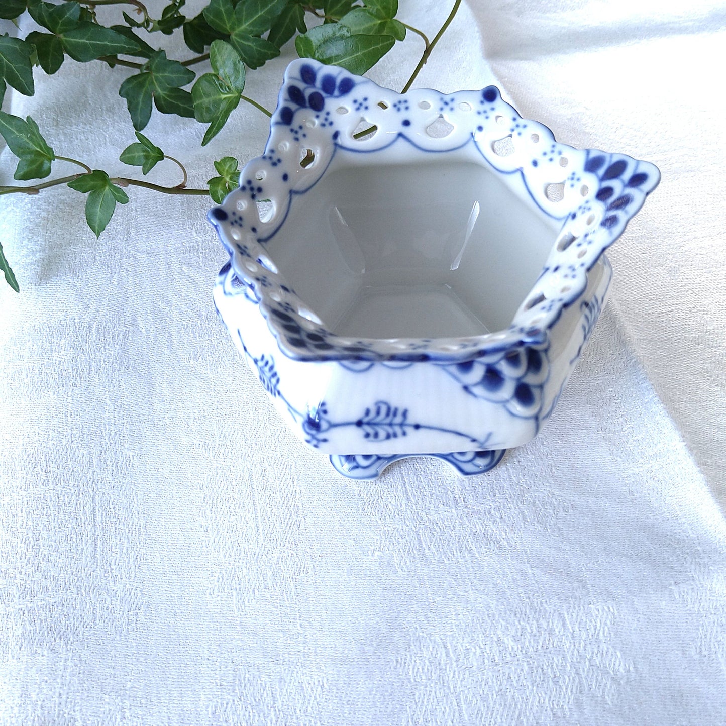 1975～1979年のフルレースのシュガーポット(小)高さ約7.5㎝H型番1112 /FullLace Sugar Pot7.5㎝H