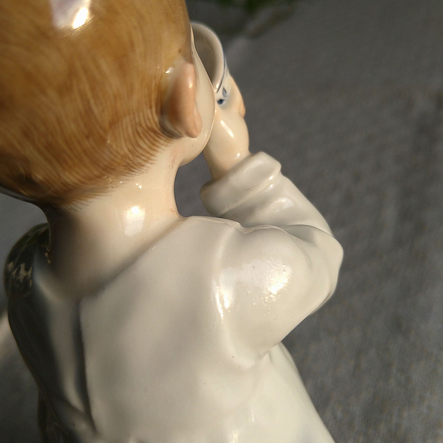 1905～1924年 Meissenミルクを飲む子供 約16.5 ㎝H/Hentschel kids W118