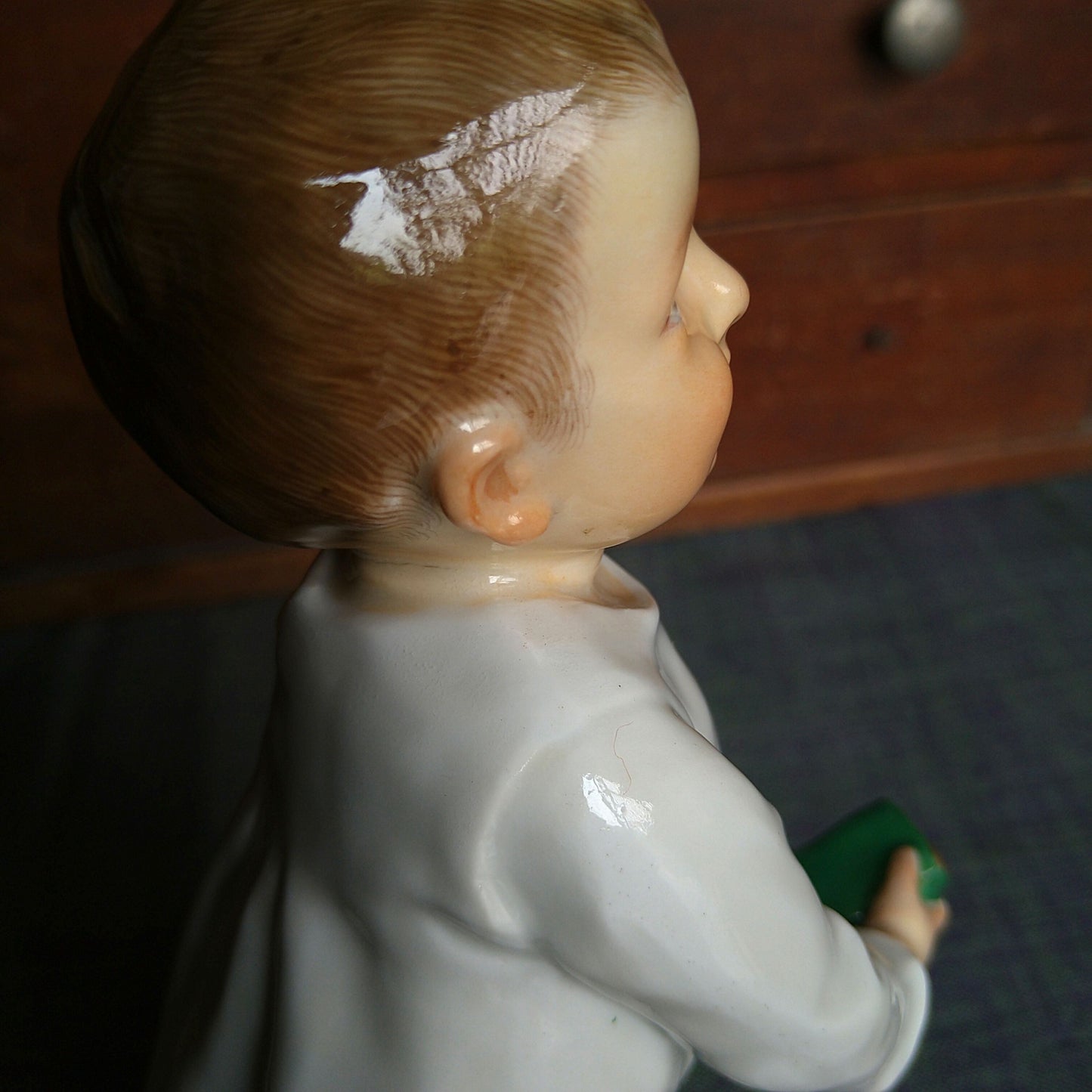 Meissen1905～1924年のヘンチェル人形 太鼓と棒で遊ぶ子 高さ約18.5㎝幅約11.5㎝W