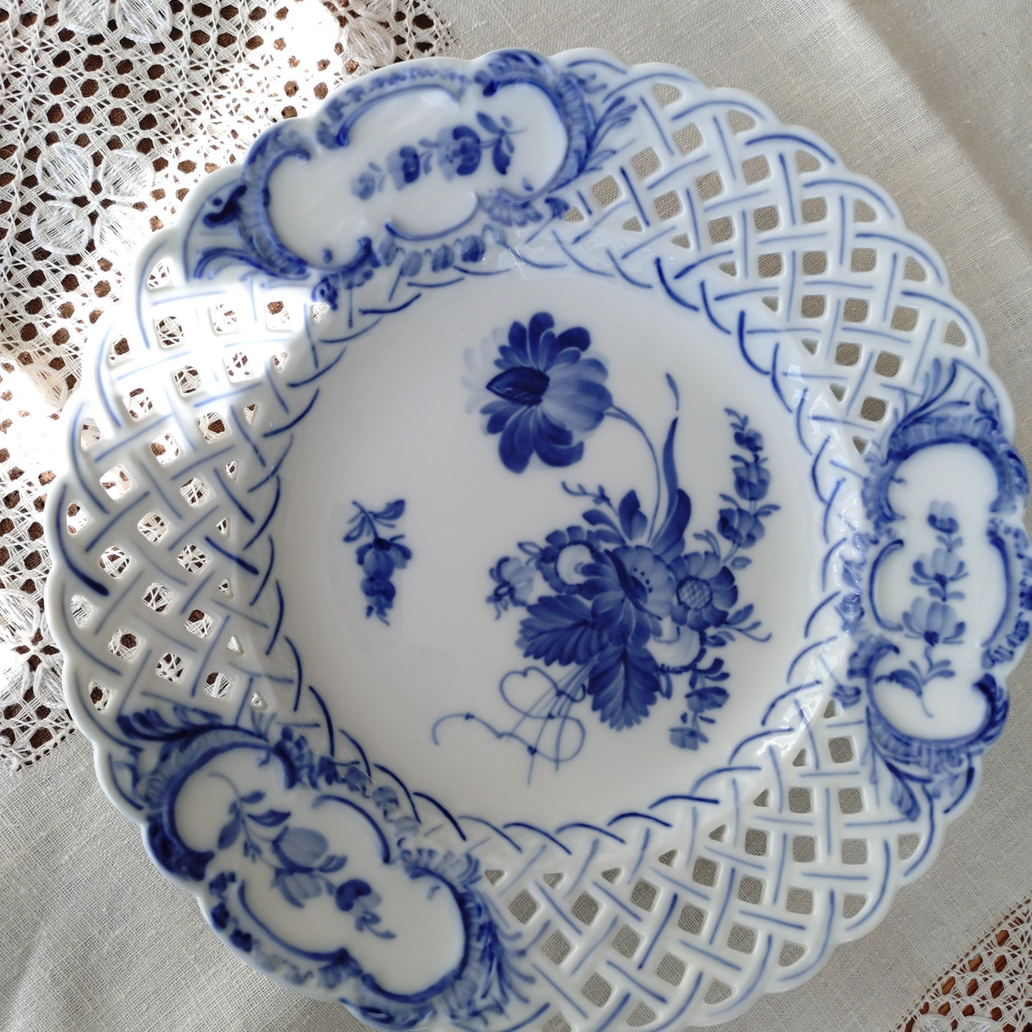 1969年～1974年のRoyalCopenhagenブルーフラワーのオープンワークのお皿は直径約23.7㎝D/BlueFlowerLacePlate