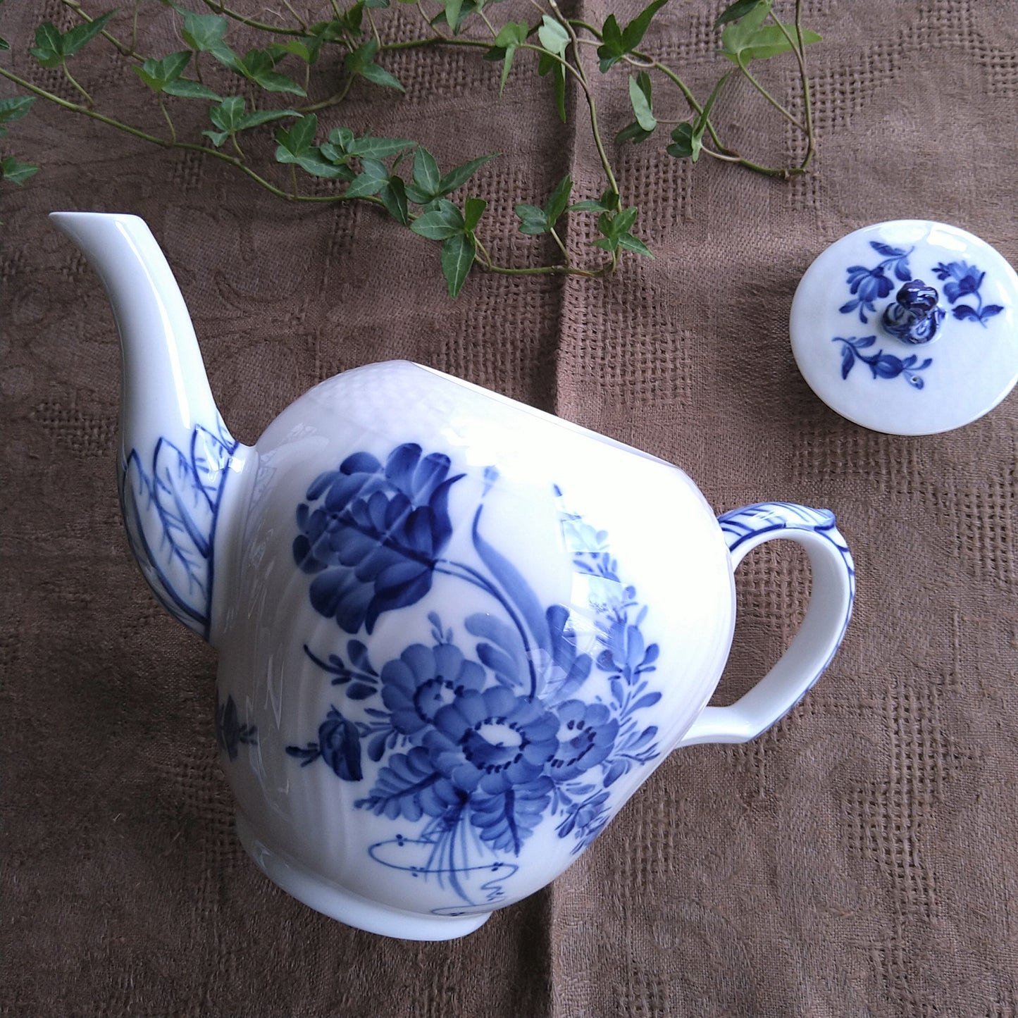 Royal copenhagenブルフラワーカーブティーポット高さ16.5㎝/Blue flower curve Tea pot 16.5cm H