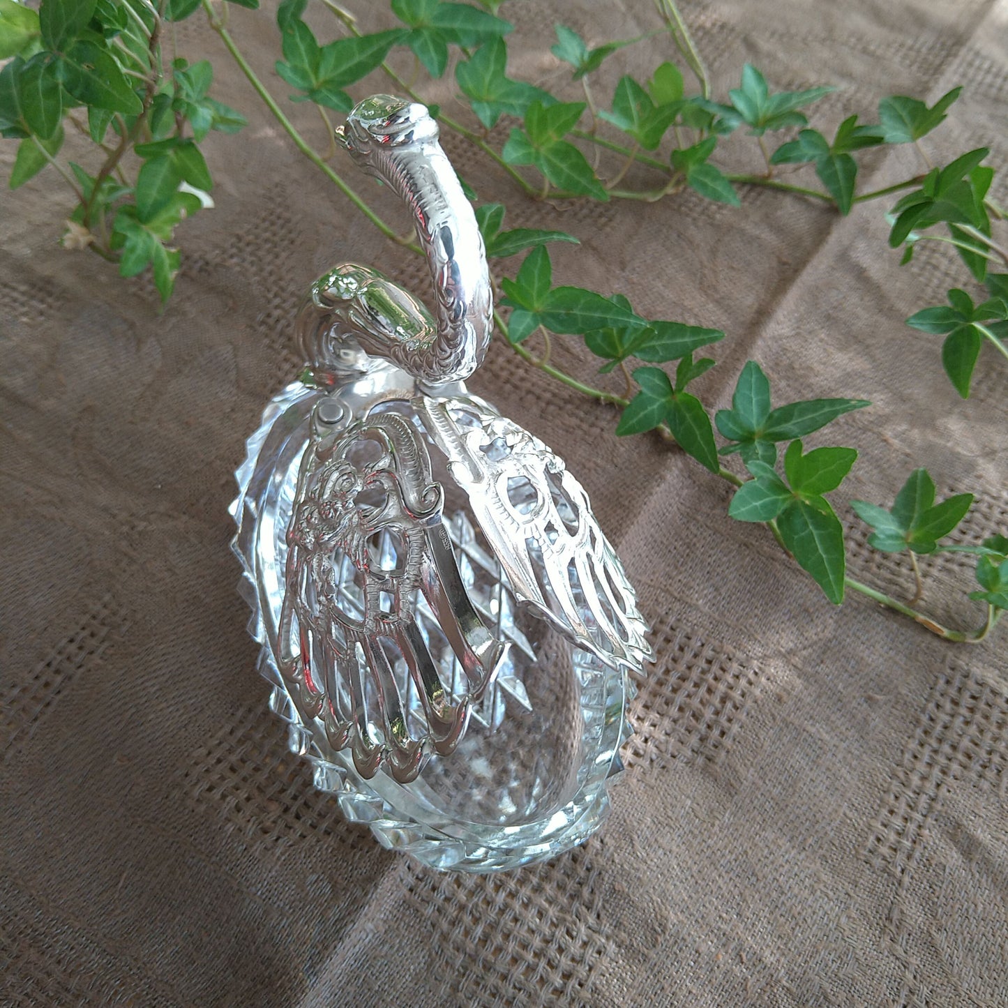 ヴィンテージのスウェーデンシルバー835/クリスタルガラスの大きな白鳥,　SwedenVintageSilver835/ LeadGlassSwan