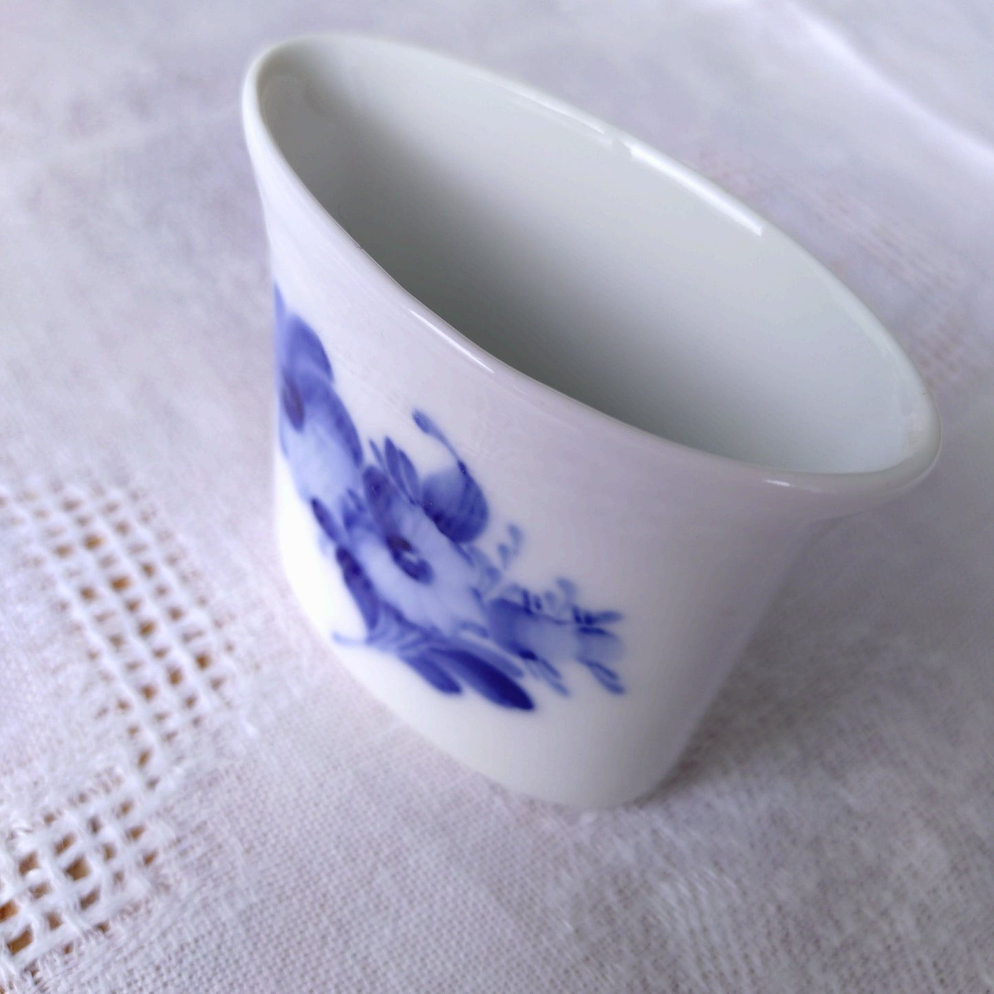 1924～1934年RoyalCopenhagenブルーフラワープレインの小さな楕円の花瓶/シガレットホルダー高さ約6㎝H