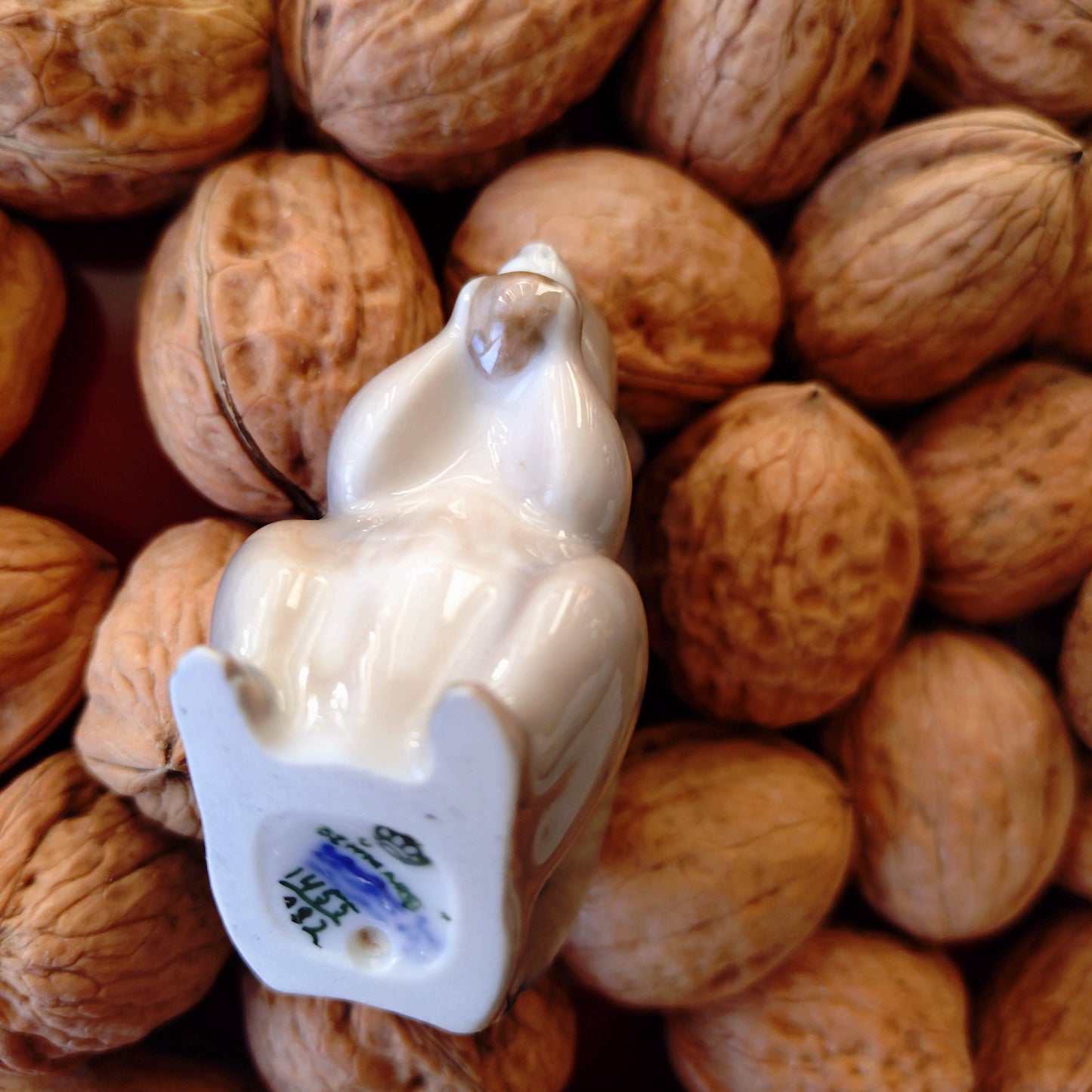 Royal Copenhagen squirrel with nuts! ❤️Approximately 7cm H x 5cm W