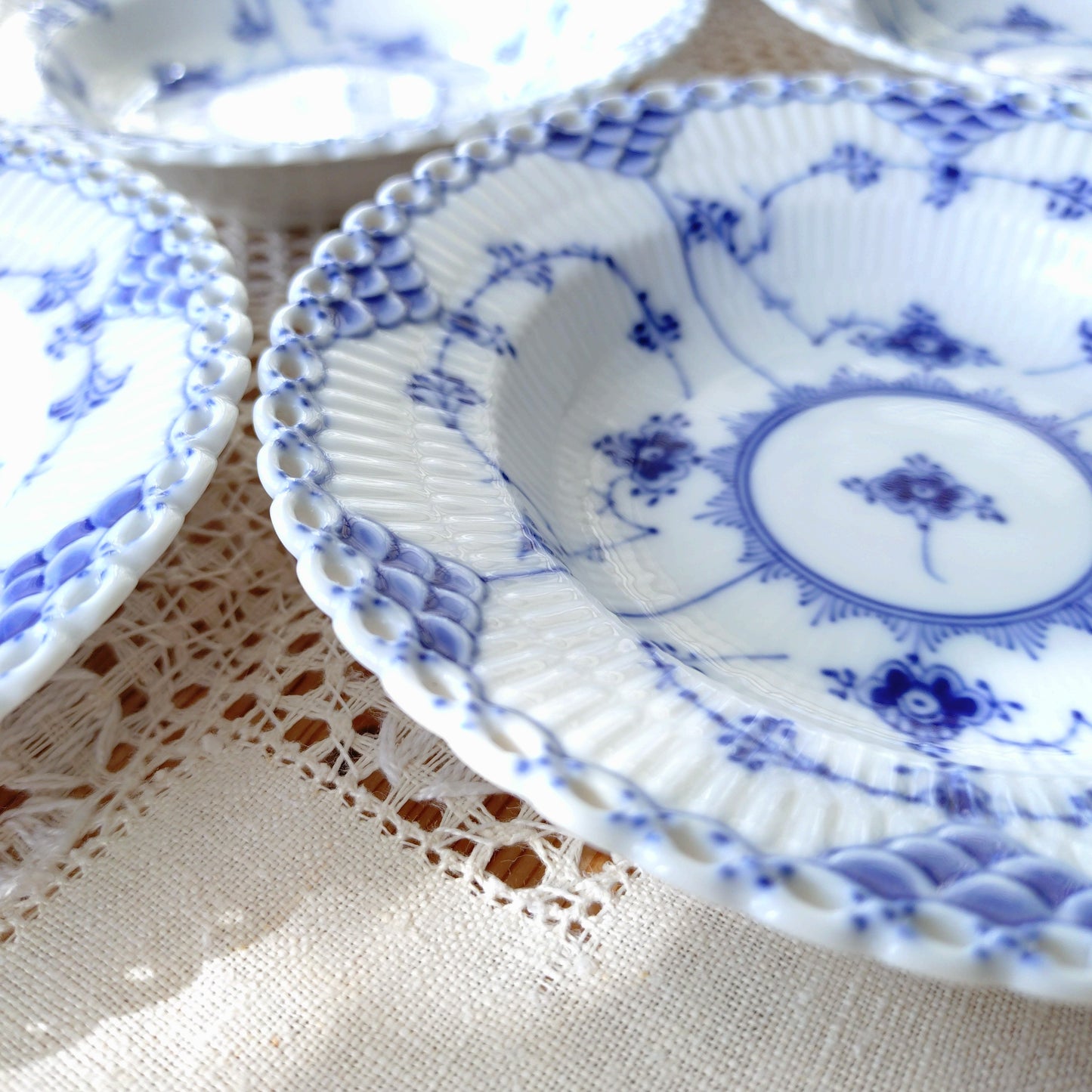 1957年のRoyalCopenhagenロイヤルコペンハーゲンフルレースのベリー皿直径約15㎝D/BlueFlutedFullLaceBerryPlate15cmD