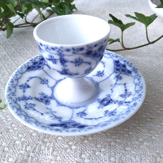 2級品です。1924～1934年RoyalCopenhagenハーフレースの皿付きエッグスタンド/HalfLeceEggStand 2ndQuality