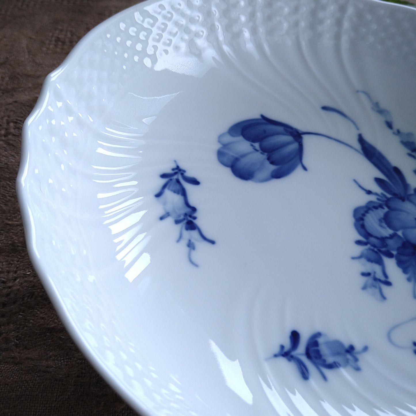 1963年のブルーフラワーカーブ高台のお皿直径約17.5㎝/BlueFlowerCurvesStandDIsh
