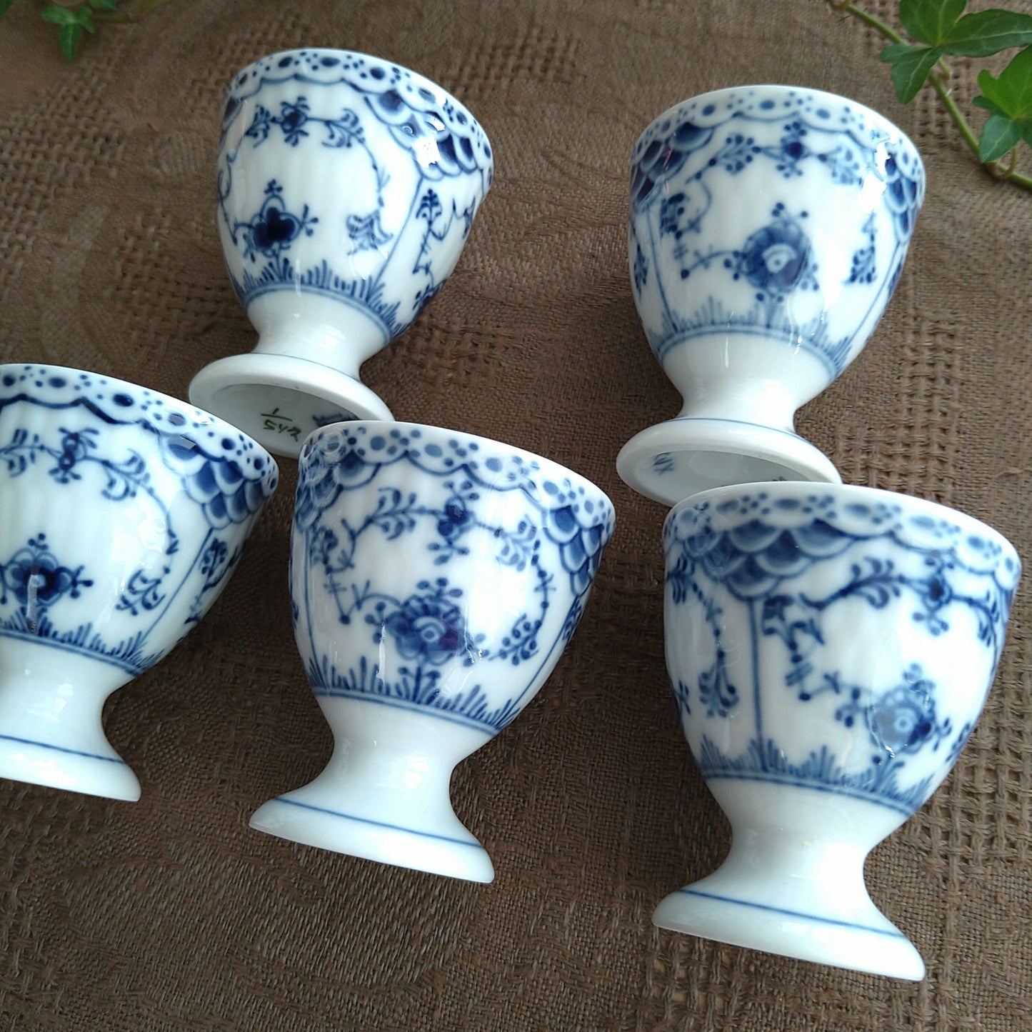 1950年代のブルーフルーテッドハーフのエッグスタンド/BlueFluted Egg stand