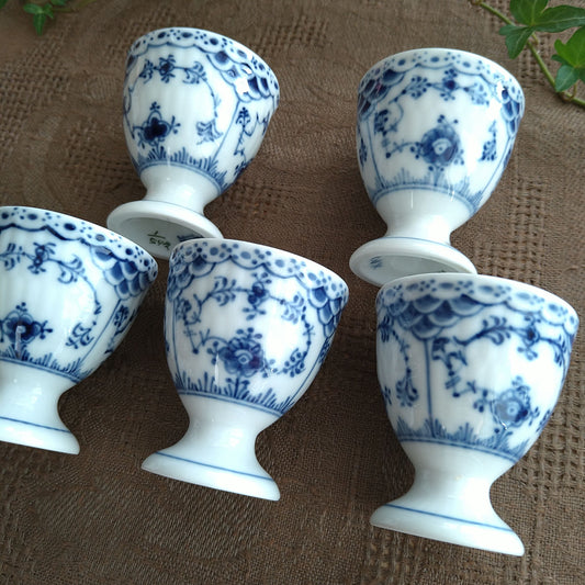 1950年代のブルーフルーテッドハーフのエッグスタンド/BlueFluted Egg stand