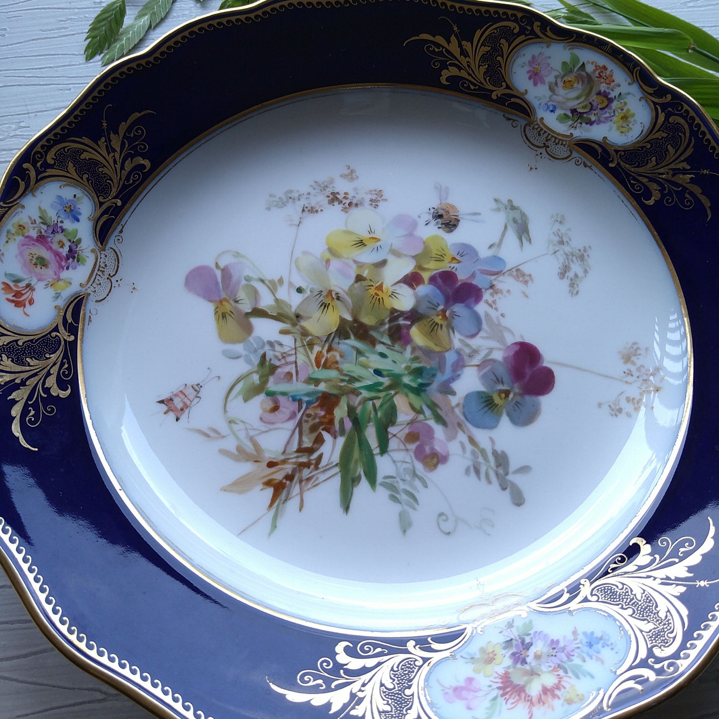Meissen マイセンコバルトフォンド自然主義絵付け直径約25㎝D三色すみれ/MeissenCobalt FondPlate
