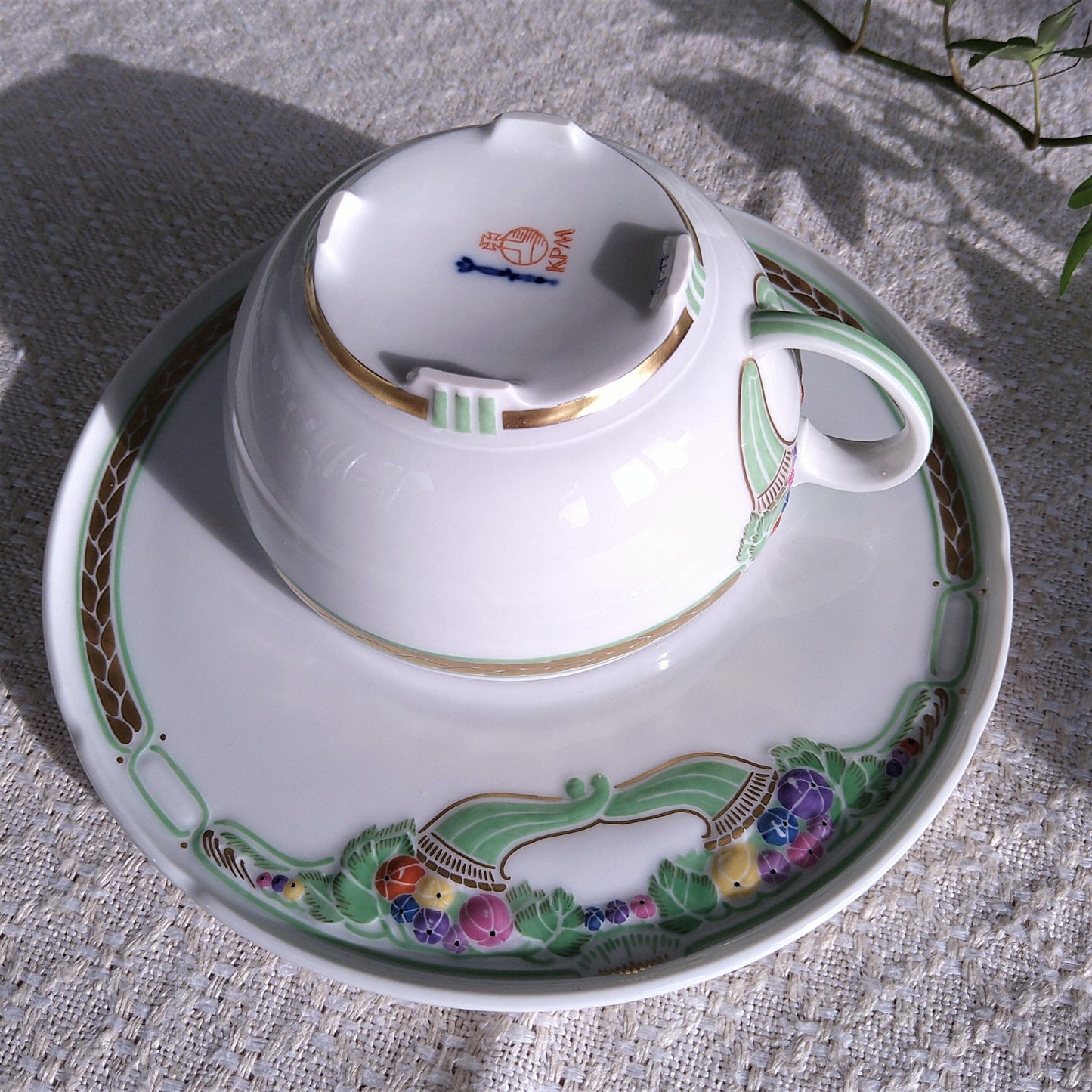 KPMベルリンのケレスカップソーサー/KPMBerlin Ceres cup and saucer