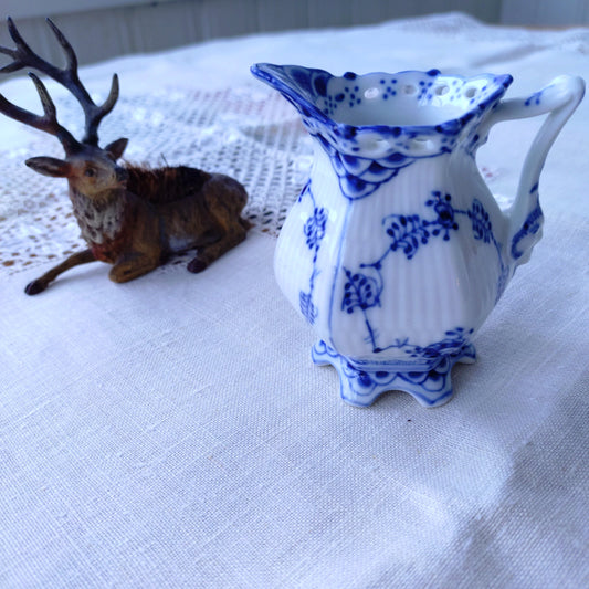 RoyalCopenhagenブルーフルーテッドフルレースのミルクピッチャー高さ8.3㎝/Full Lace Creamer