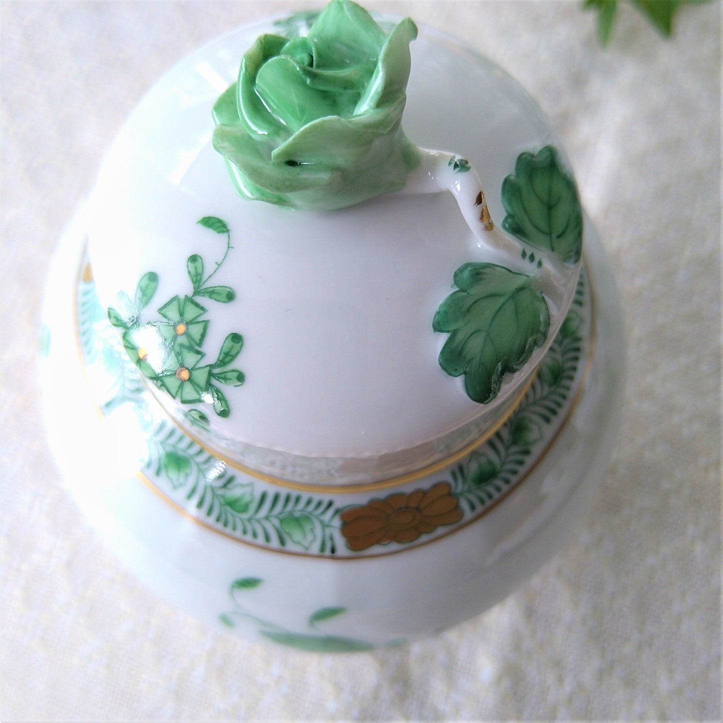 蓋の花にわずかなタメージありHerendヘレンドアポニーグリーンのティーキャディ高さ約15cmH /Tea Caddy