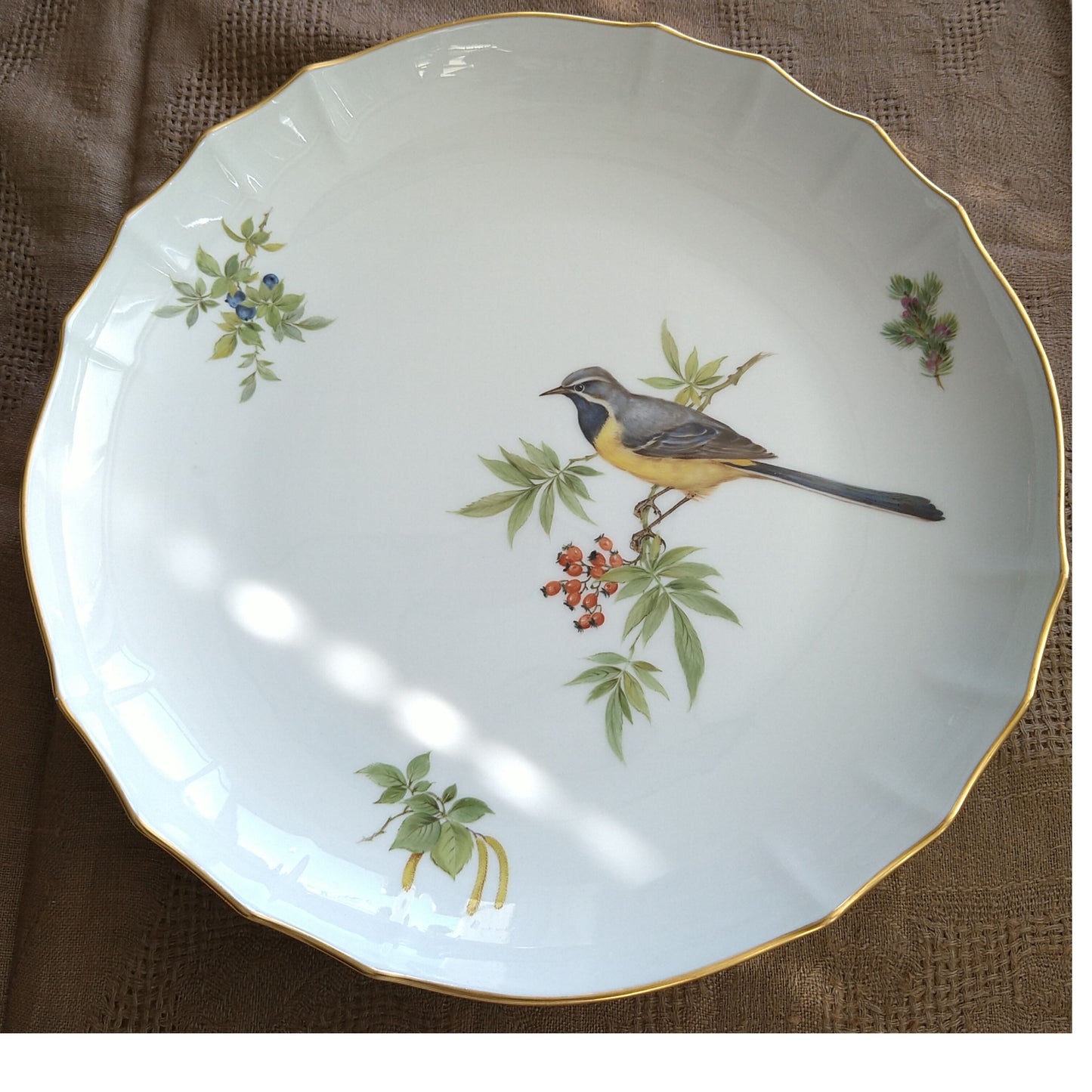 Meissenマイセン1957～1972年ドイツの鳥キセキレイのケーキ用丸大皿27.5㎝D