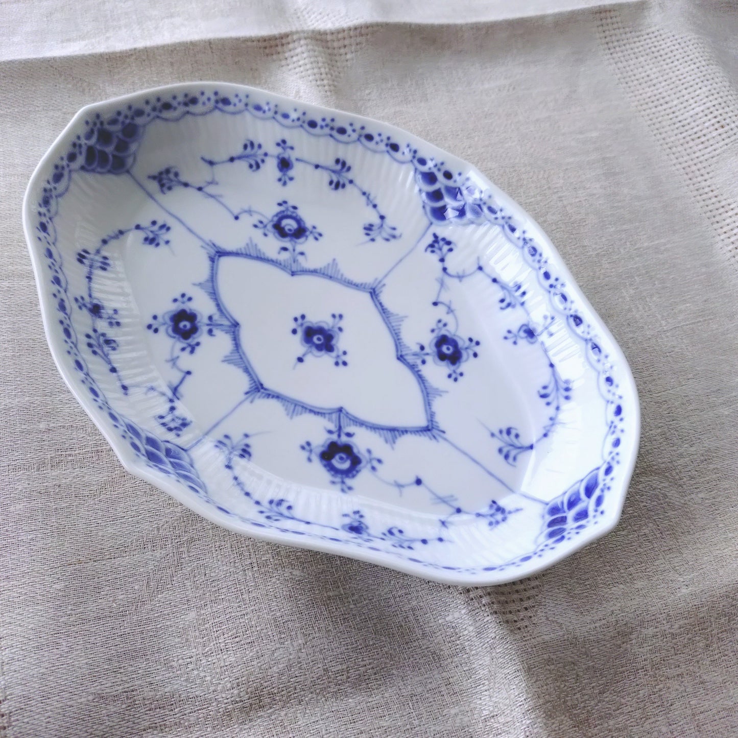 1955年RoyalCopengagenブルーフルーテッドHalfLace幅22㎝Wの菱型のお皿