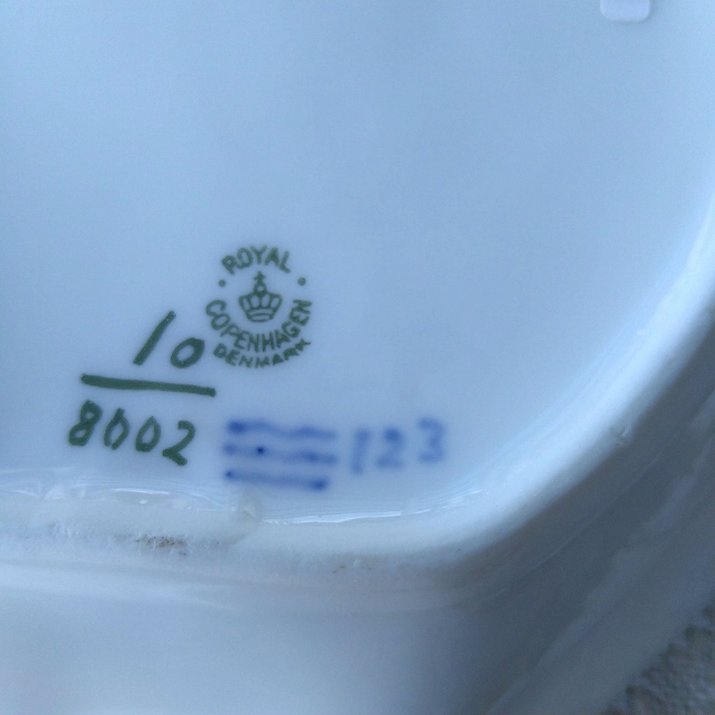 1924年～1934年のRoyalCopenhagenブルーフラワープレインの葉っぱのお皿 大きさは約23㎝×18.3㎝