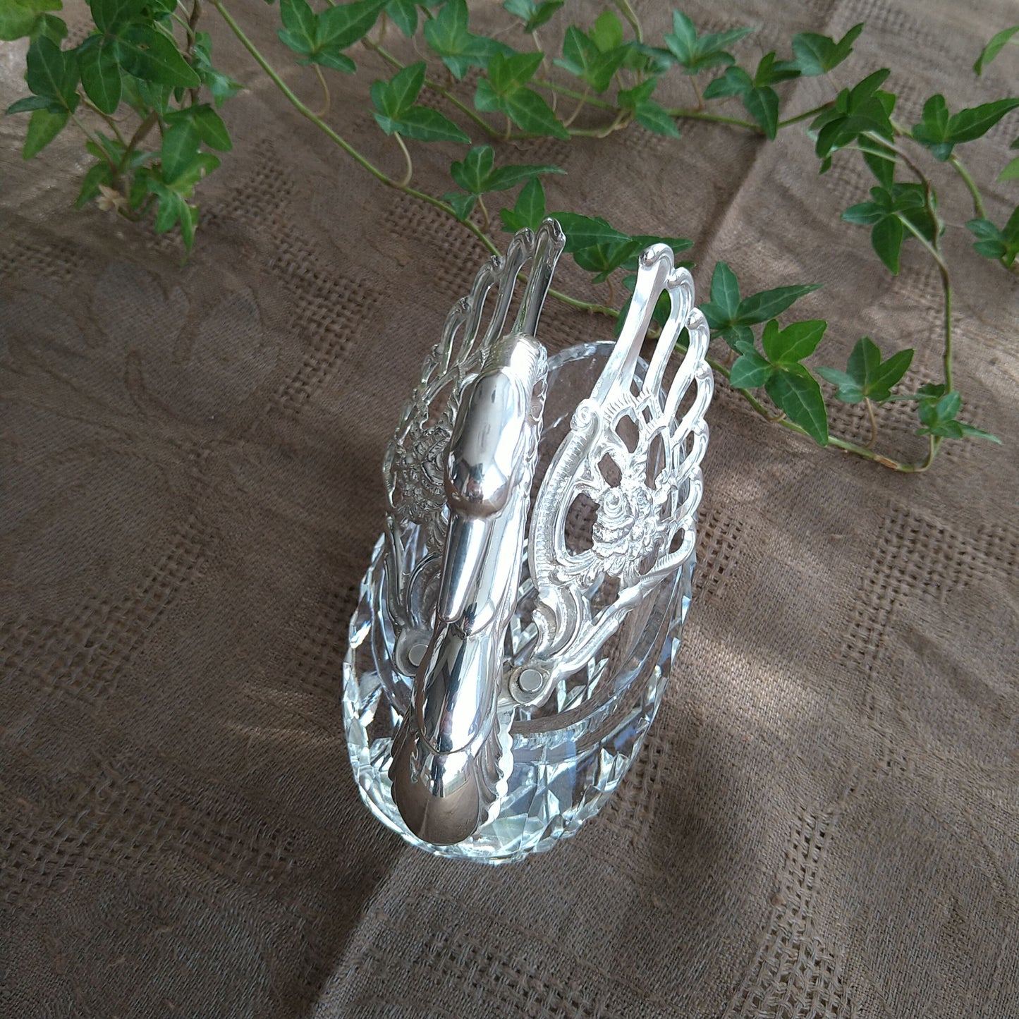 ヴィンテージのスウェーデンシルバー835/クリスタルガラスの大きな白鳥,　SwedenVintageSilver835/ LeadGlassSwan