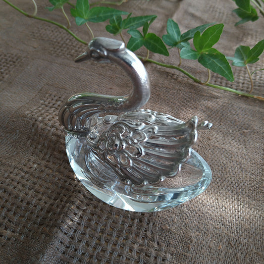 ヴィンテージのスウェーデンシルバー835/クリスタルガラスの小さな白鳥,　SwedenVintageSilver835/ LeadGlassSwan