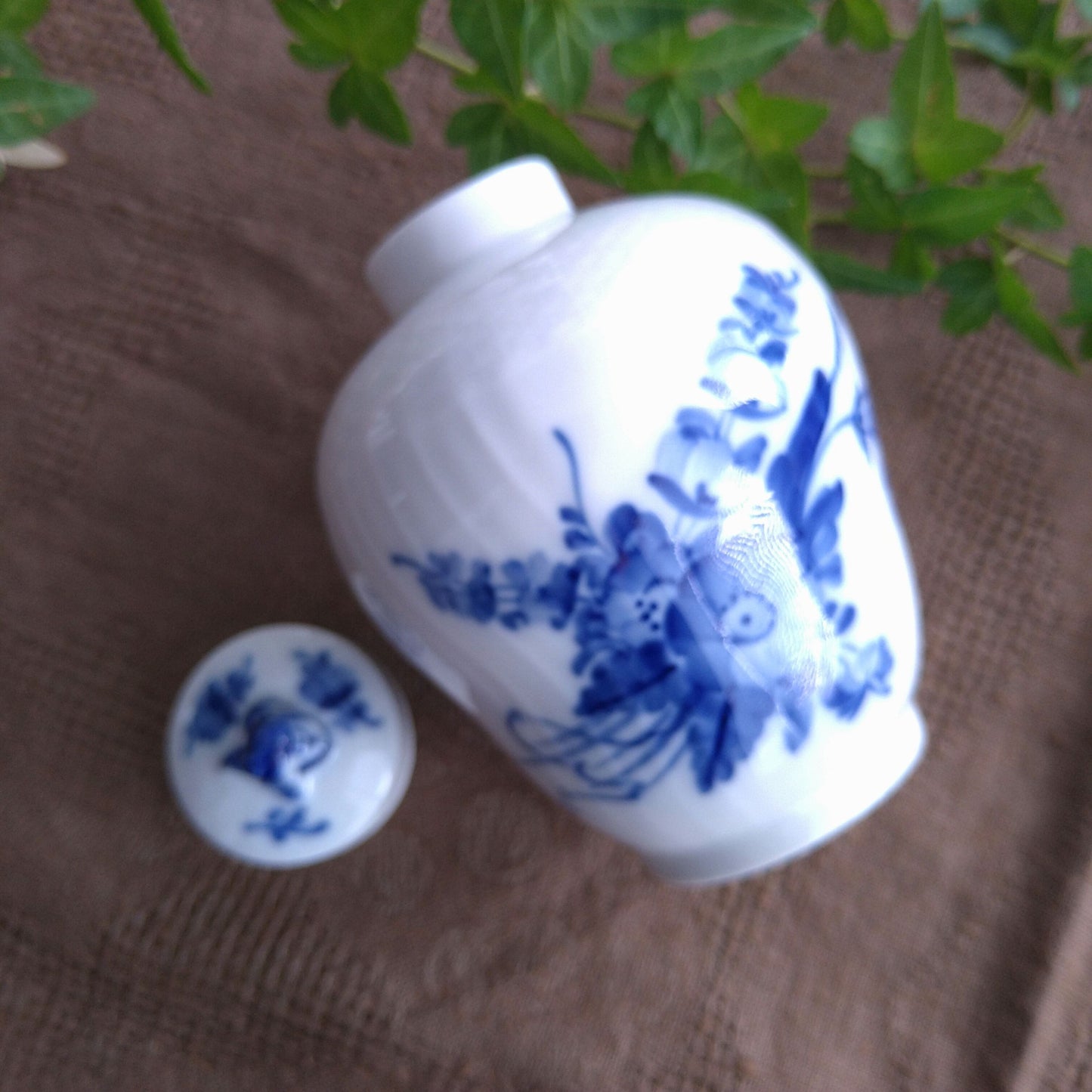 1969年～1974年の年RoyalCopenhagenブルーフラワーカーブの茶入れは高さ13.5㎝H/Blue Flower Curve Tea caddy