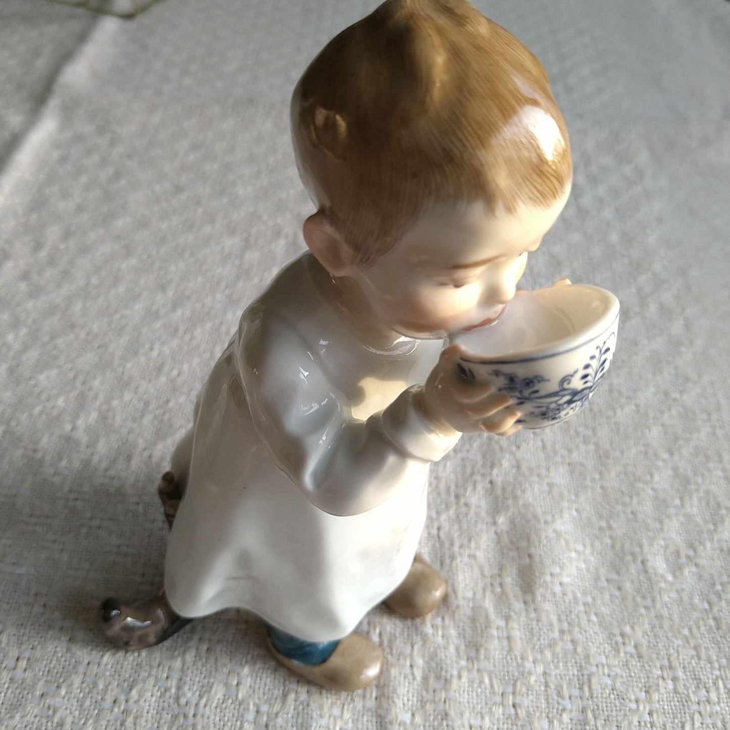 1905～1924年 Meissenミルクを飲む子供 約16.5 ㎝H/Hentschel kids W118
