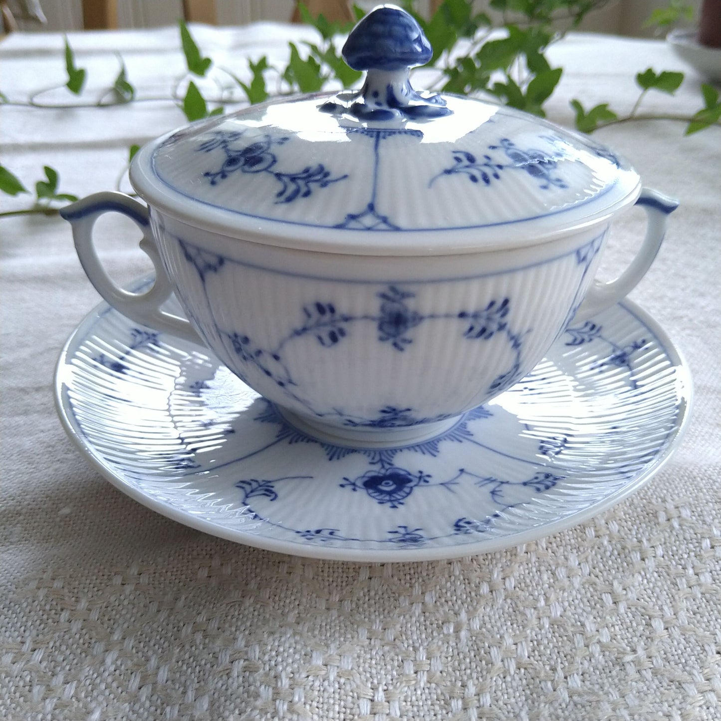 1960‐1970年代RoyalCopenhagenブルーフルーテッドプレインのブイヨンカップソーサー蓋つき/Bouillon cup saucer with lid