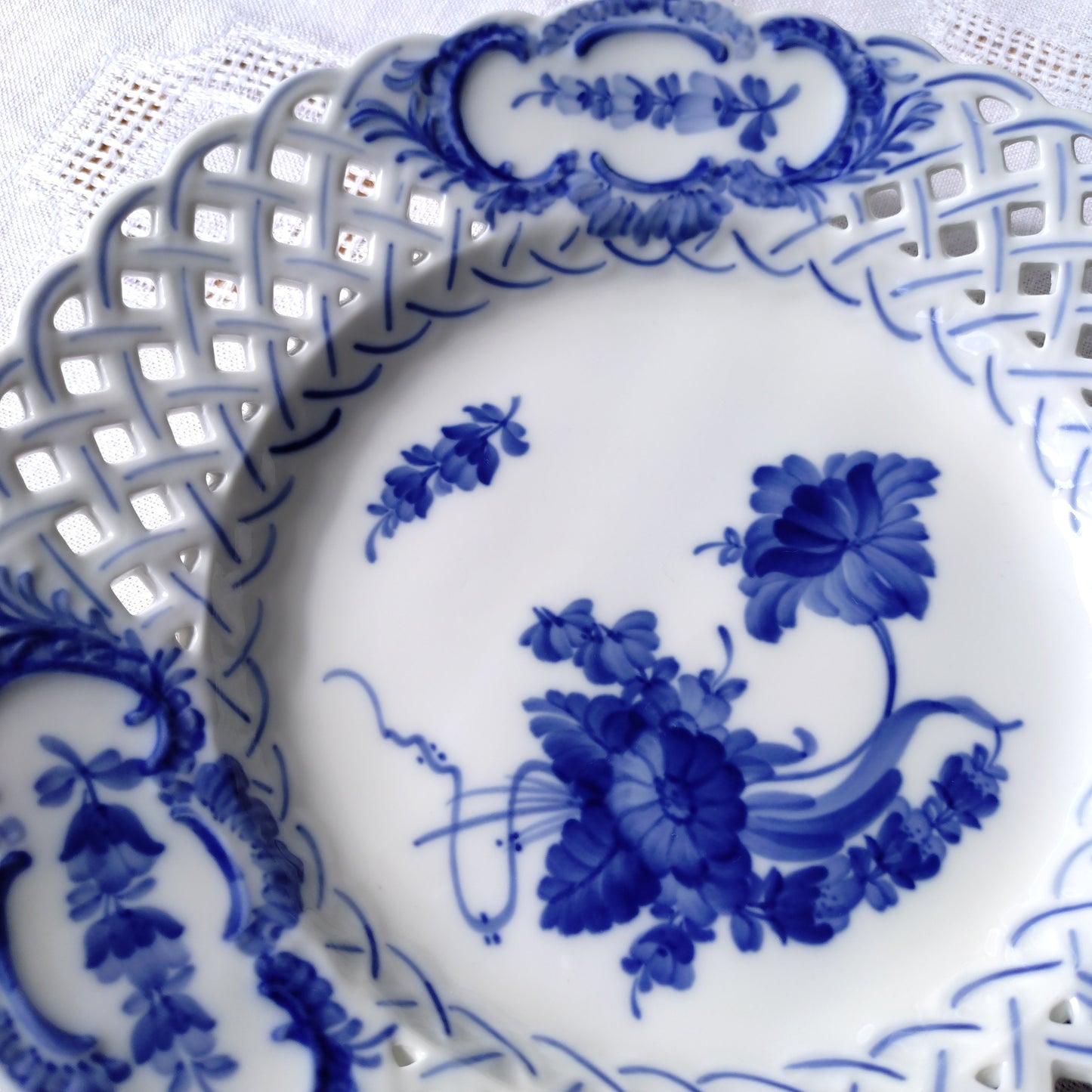 1969年～1974年のRoyalCopenhagenブルーフラワーのオープンワークのお皿は直径約23.7㎝D/BlueFlowerLacePlate
