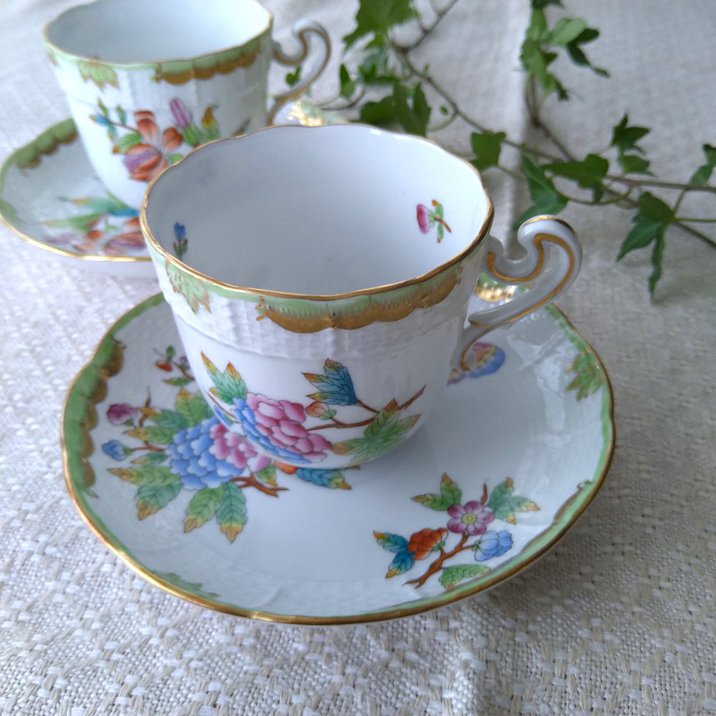 Herendヴィクトリアのコーヒーカップソーサー取っ手が丸くカーブしたタイプ/VictoriaCoffeeCupSaucer