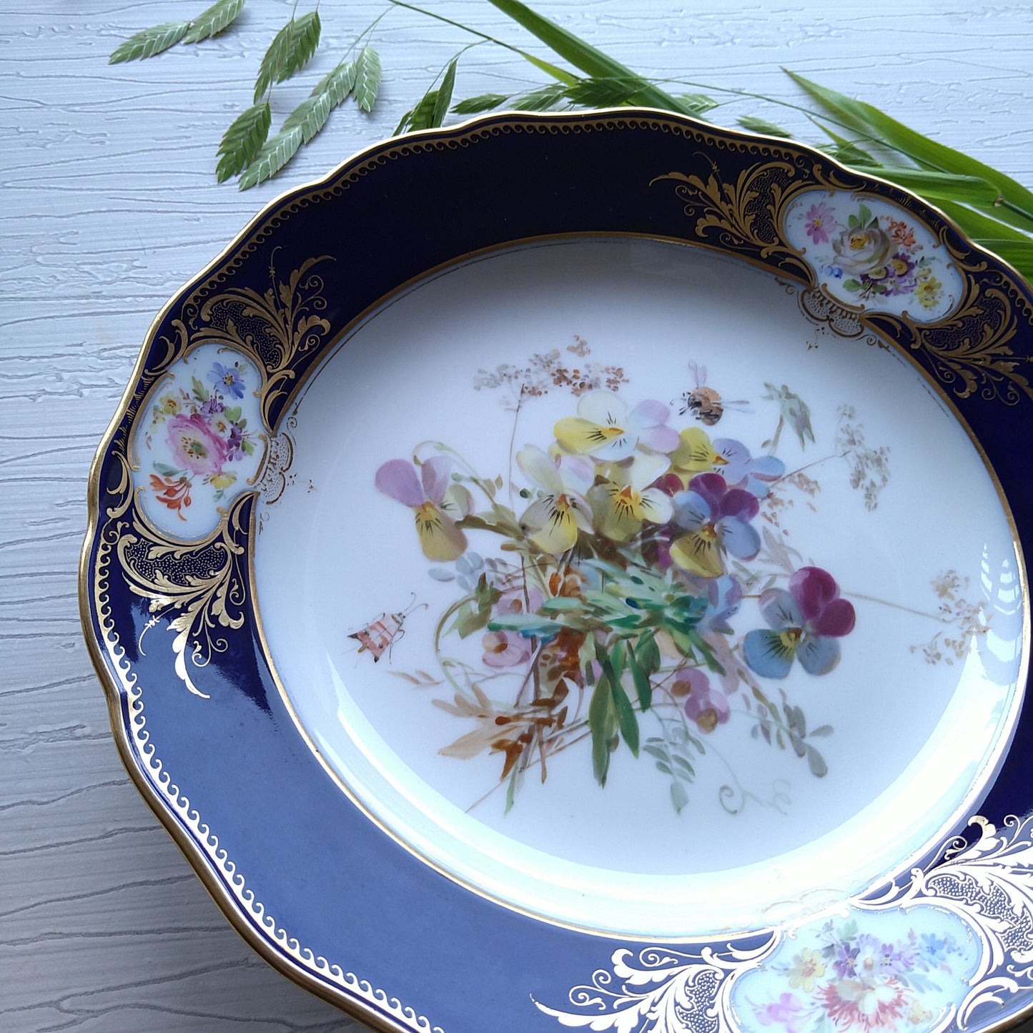Meissen マイセンコバルトフォンド自然主義絵付け直径約25㎝D三色すみれ/MeissenCobalt FondPlate