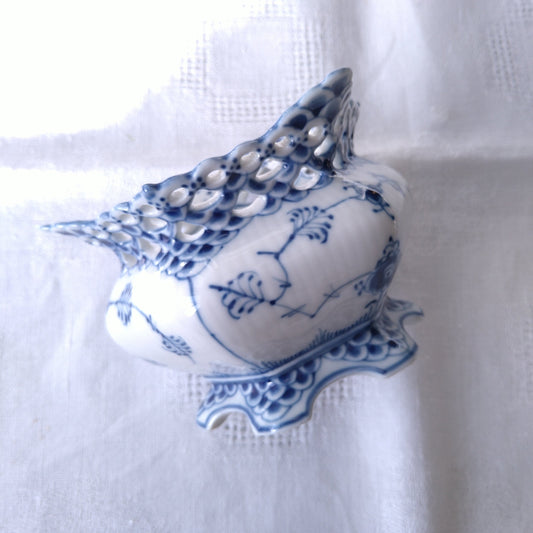 1969～1974年のRoyalCopenhagenブルーフルーテッドフルレースシュガーポット(大)型番1113高さ8.5㎝/Full Lace Sugar Pot Large 8.5㎝H