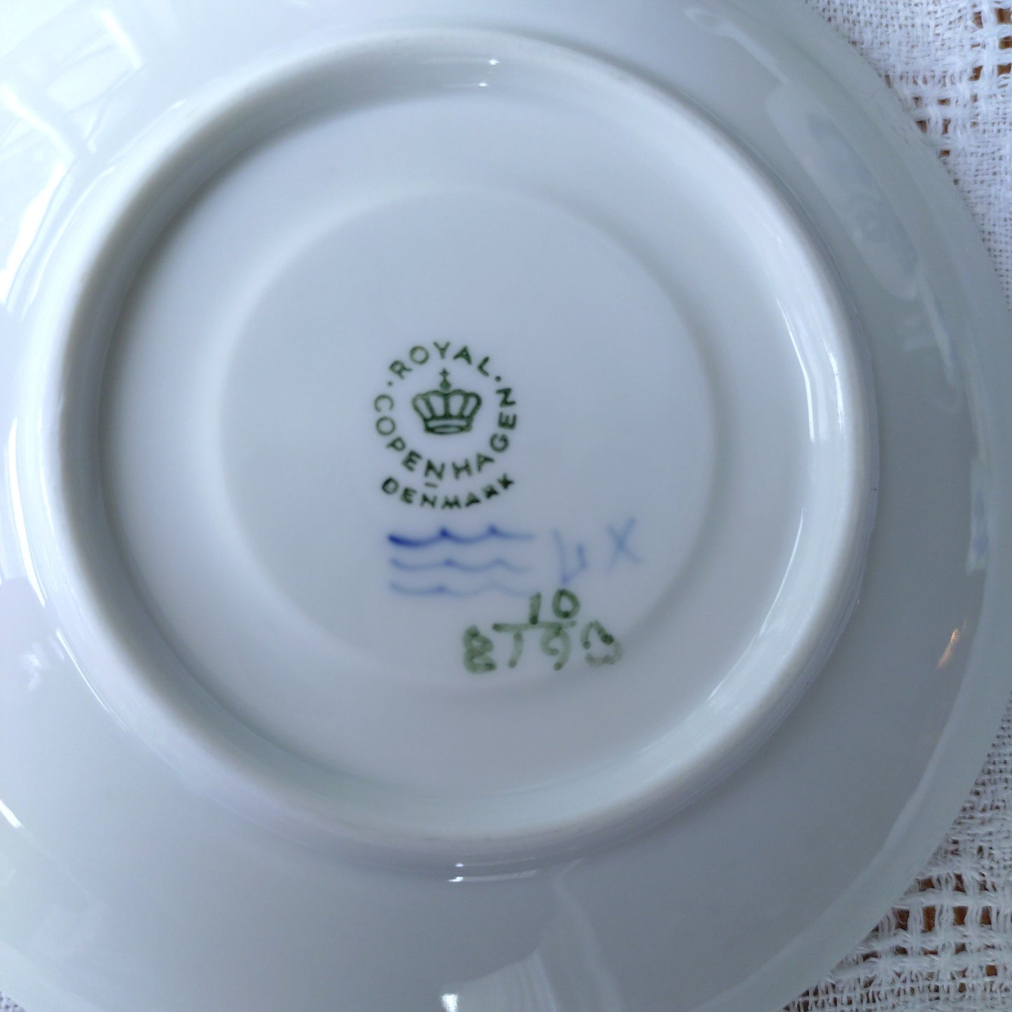1966年1967年RoyalCopenhagenブルーフラワープレインのハイハンドルカップソーサー容量約150ml