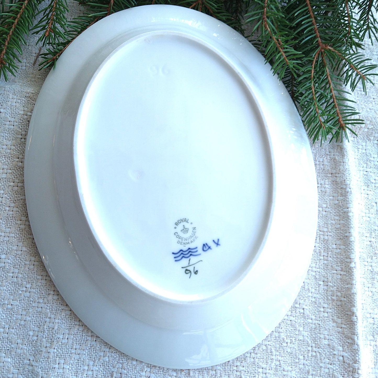 1957年RoyalCopenhagenブルーフルーテッドプレインの小さめ楕円皿25㎝×19.5㎝/BlueFlutedPlainOvalPlate