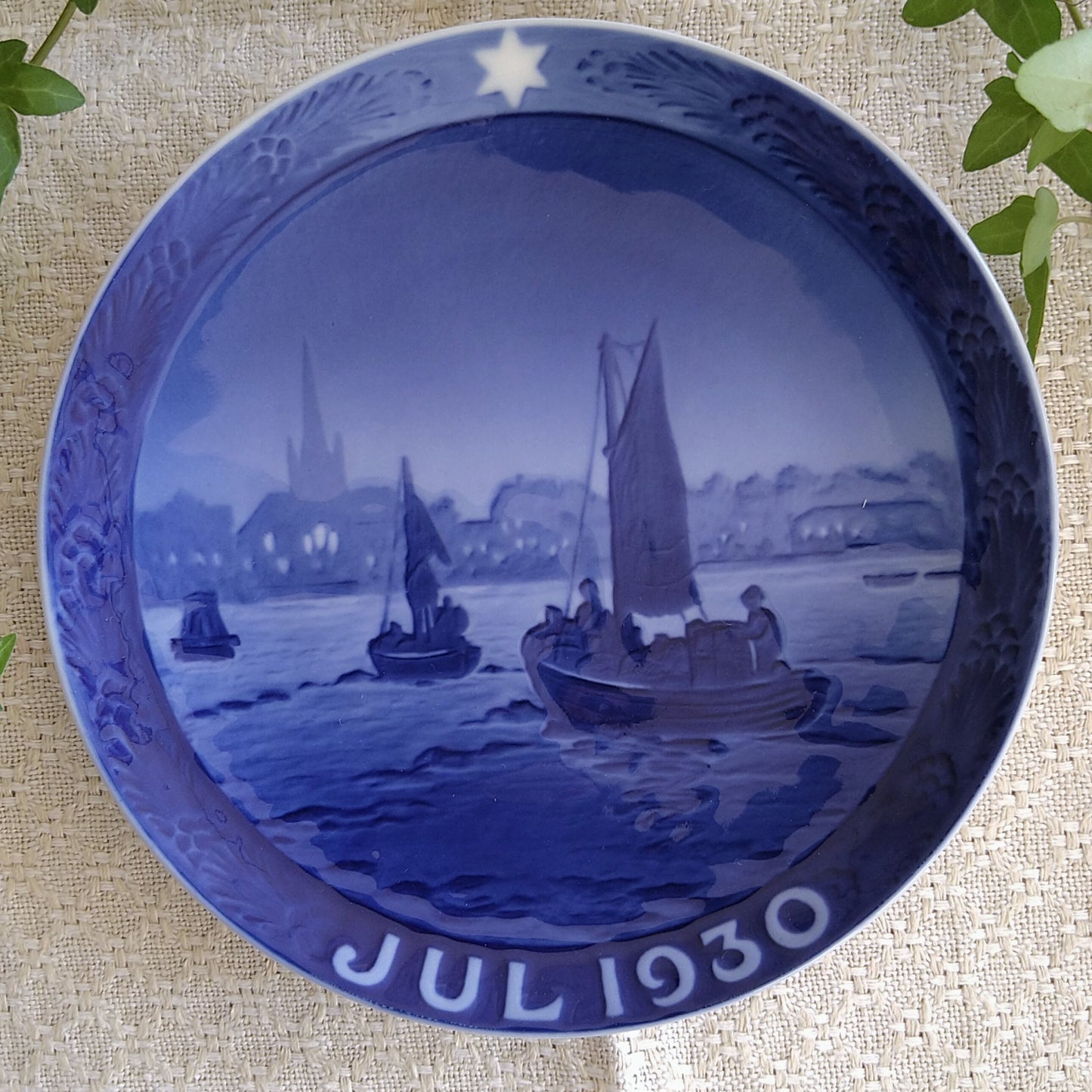 Royal Copenhagen 1930年（昭和5年）紀念盤