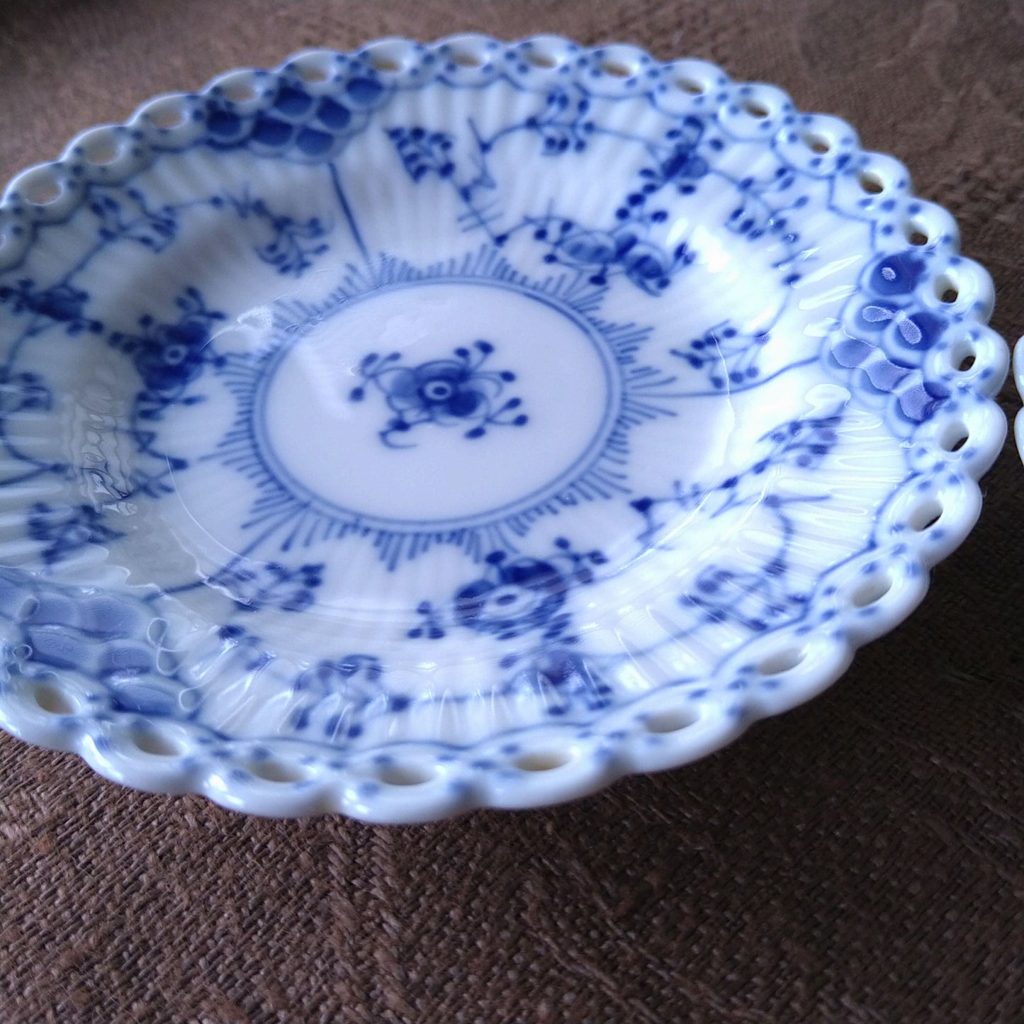 RoyalCopenhagenFullLaceフルレース直径約11㎝型番号1145の小皿/Full lace mini dish 11cm diam