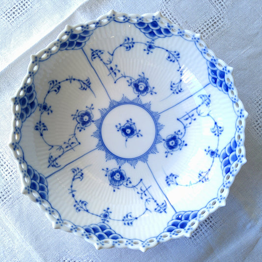 1969～1974年RoyalCopenhagenブルーフルーテッドフルレースサラダボウル/Full Lace Sallad bowl