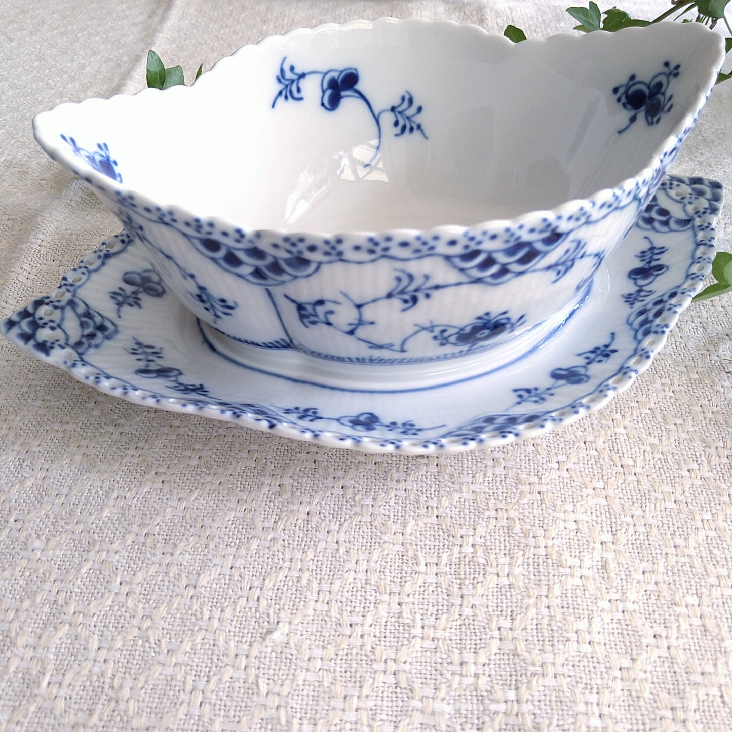 Royal Copenhagen 全花邊醬料碟