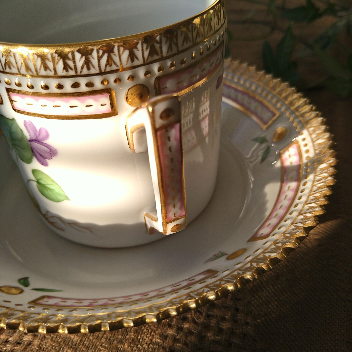 RoyalCopenhagenフローラダニカ、スミレのカップソーサー/FloraDanica Cup saucer