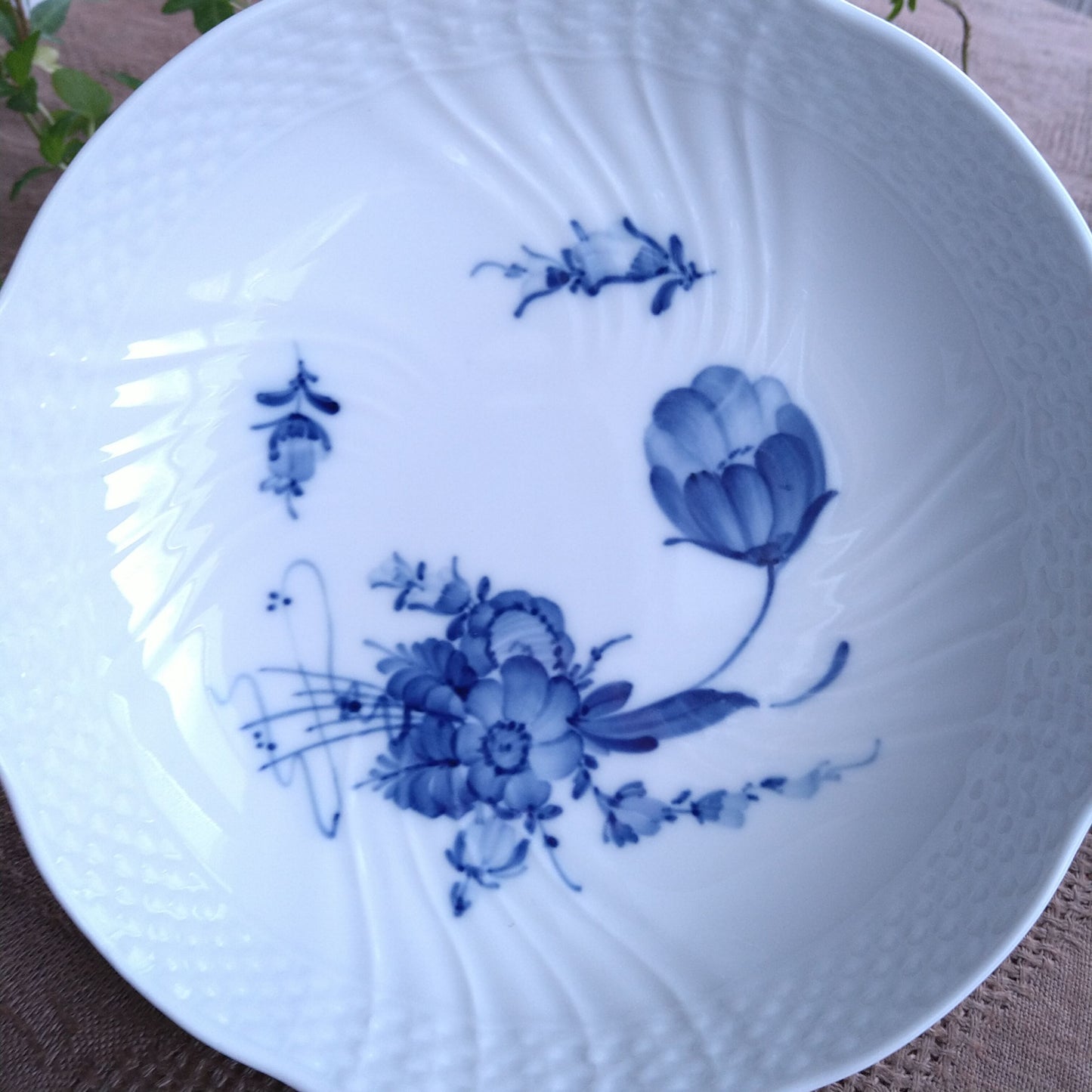 1963年のブルーフラワーカーブ高台のお皿直径約17.5㎝/BlueFlowerCurvesStandDIsh