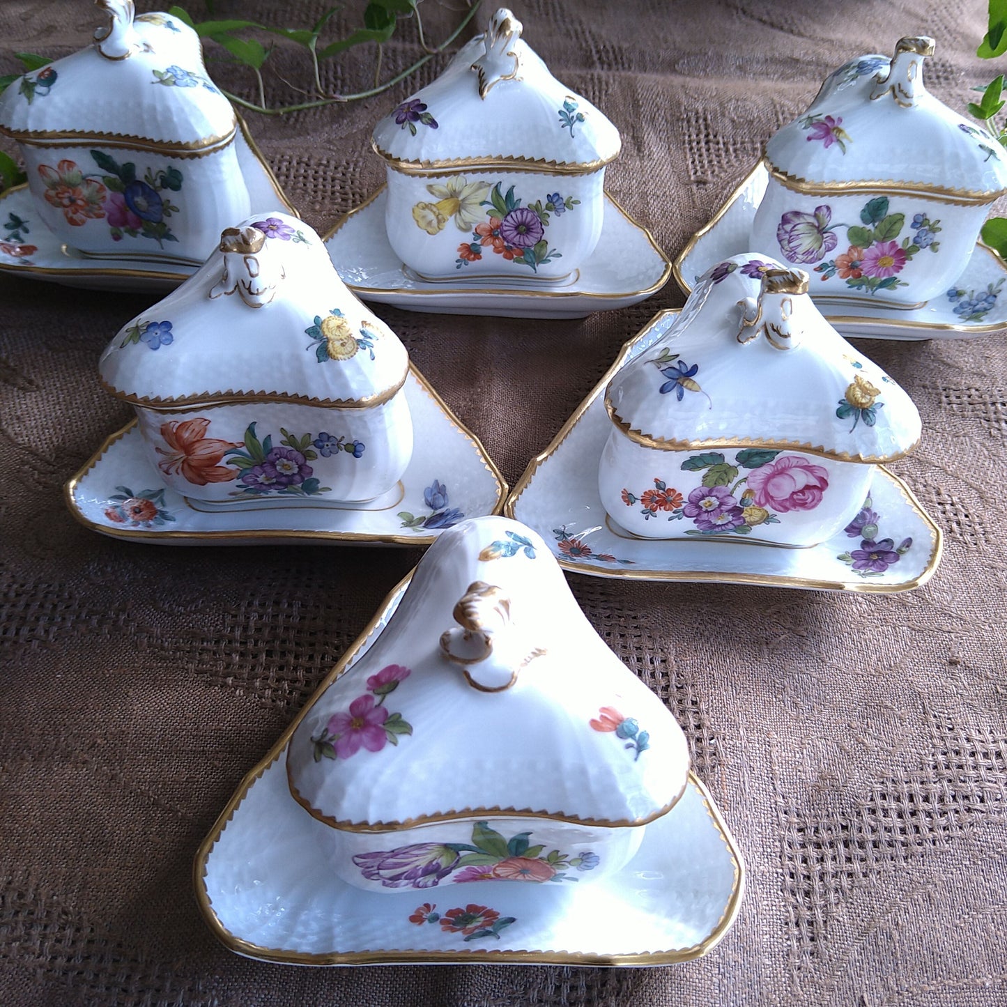Royal Copenhagenサクソンフラワー三角カスタードカップソーサー/SaxonFlower Custurd cup and saucer