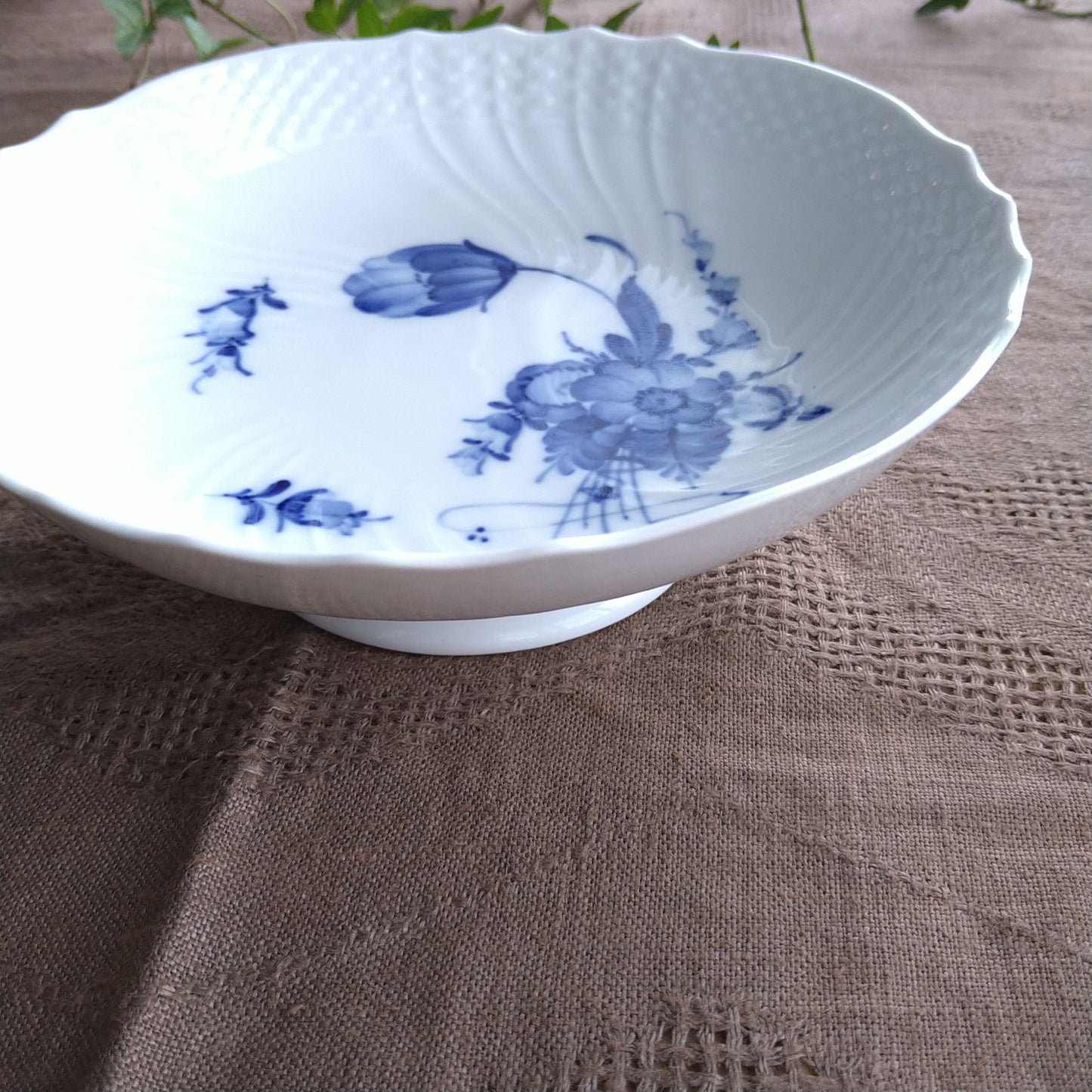 1963年のブルーフラワーカーブ高台のお皿直径約17.5㎝/BlueFlowerCurvesStandDIsh