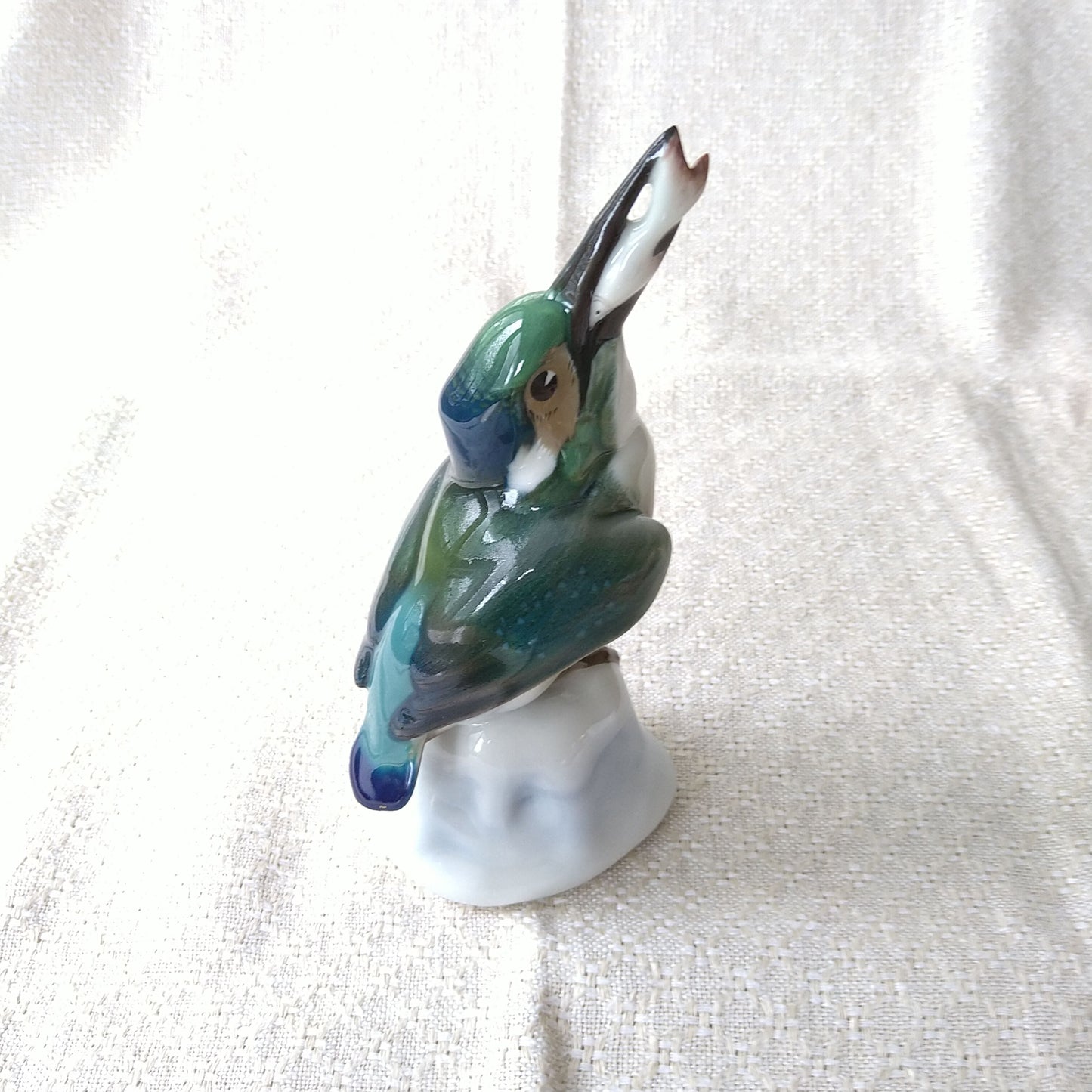KPMベルリンの魚をくわえたカワセミ高さ約19㎝H/KPM Kingfisher with a fish