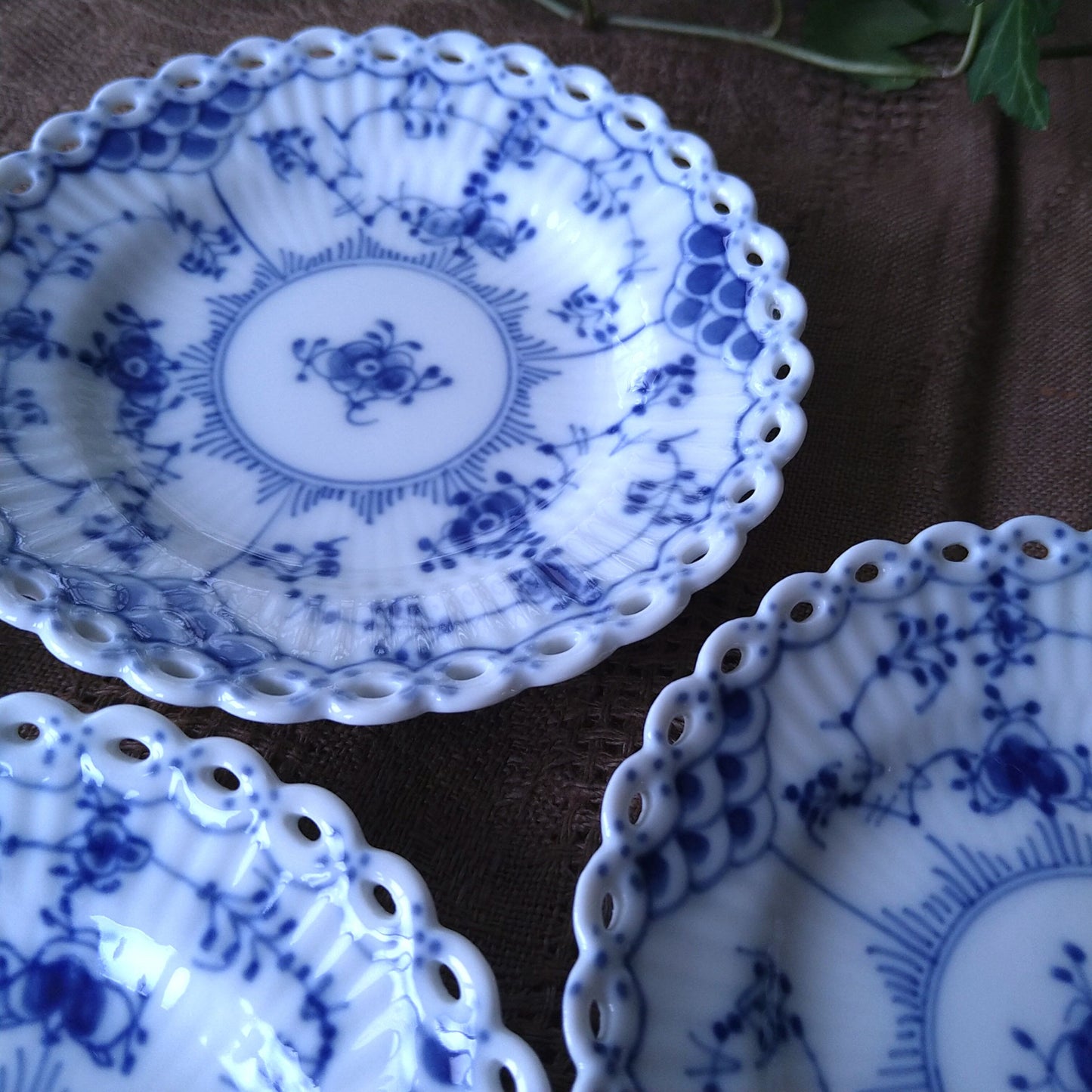 RoyalCopenhagenFullLaceフルレース直径約11㎝型番号1145の小皿/Full lace mini dish 11cm diam