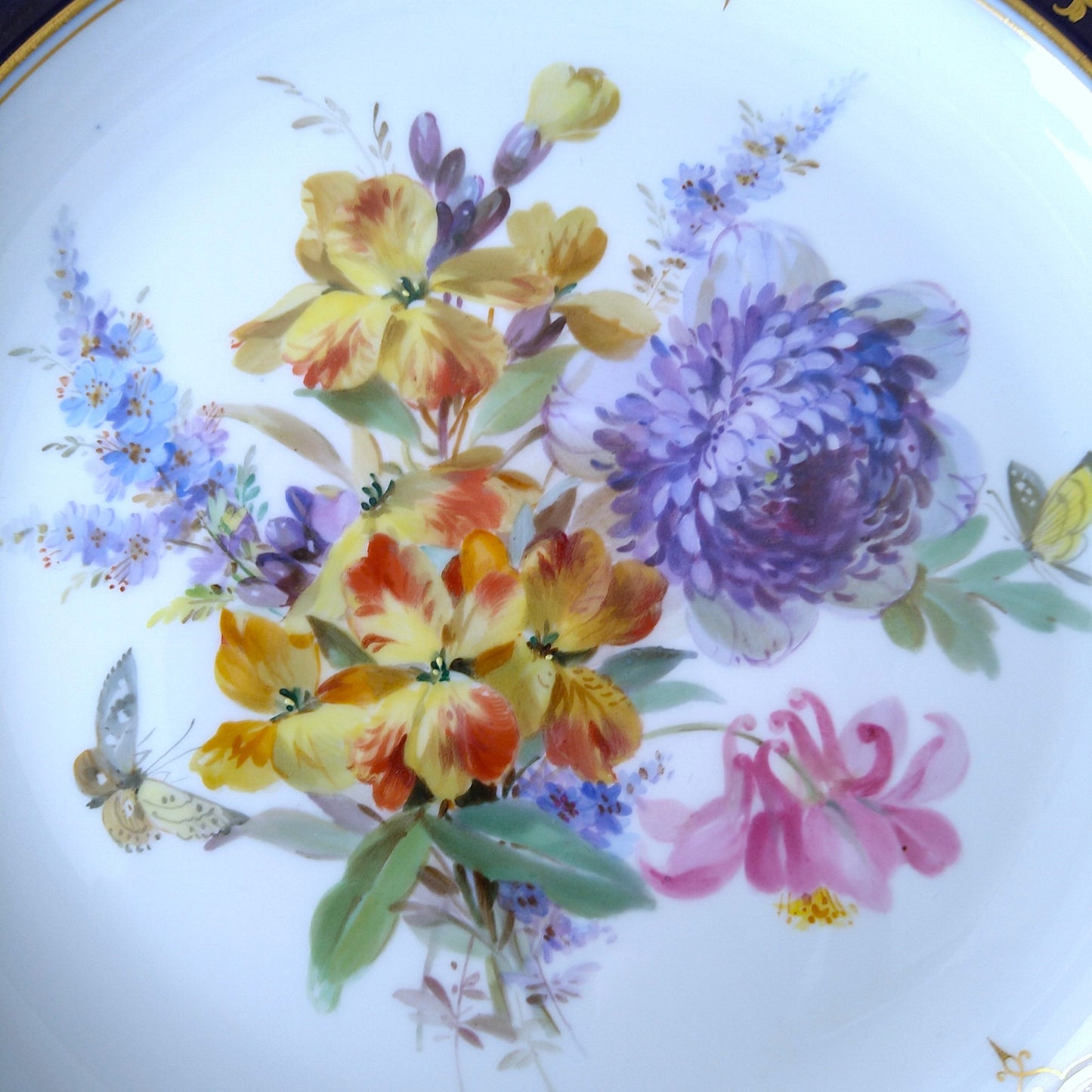1850～1924年Meissenコバルトフォンドプレート直径約25cmD青紫の花とアストロメリアのブーケ
