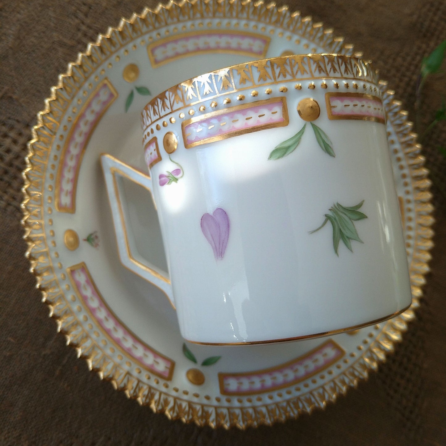 RoyalCopenhagenフローラダニカ、スミレのカップソーサー/FloraDanica Cup saucer
