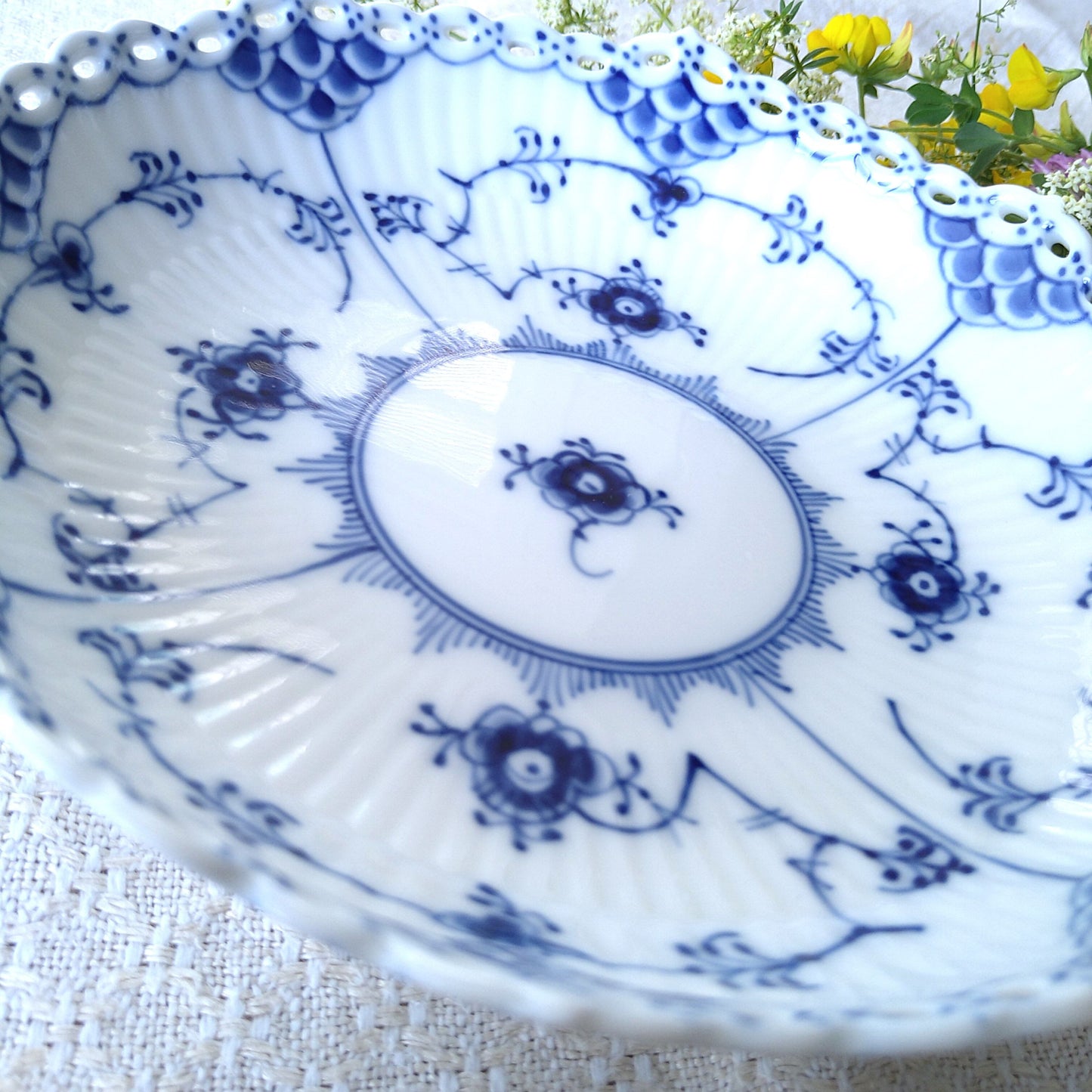 1969～1974年のRoyalCopenhagenフルレースの高台のお皿は直径約17.3㎝D/Full Lace High stand Plate17.3cmD