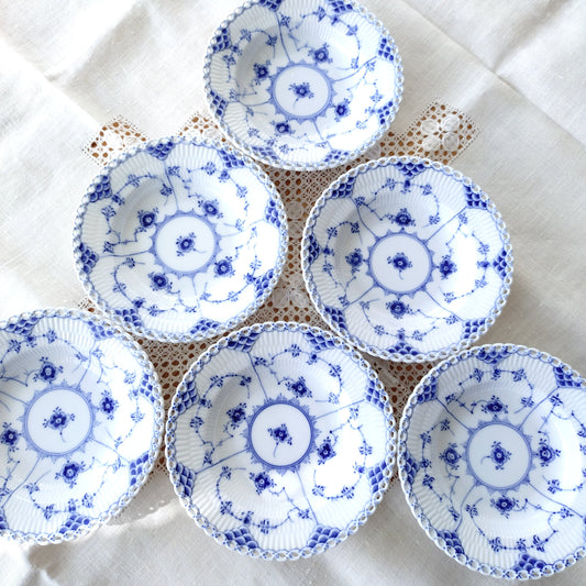 1957年のRoyalCopenhagenロイヤルコペンハーゲンフルレースのベリー皿直径約15㎝D/BlueFlutedFullLaceBerryPlate15cmD