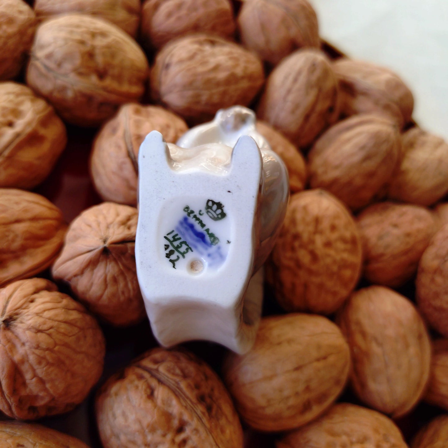 Royal Copenhagen squirrel with nuts! ❤️Approximately 7cm H x 5cm W