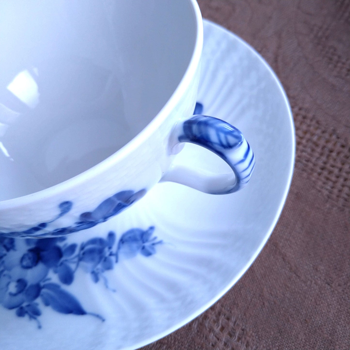 ブルーフラワーカーブ モーニングカップソーサー/BlueFlowerCurveMorningCupSaucer